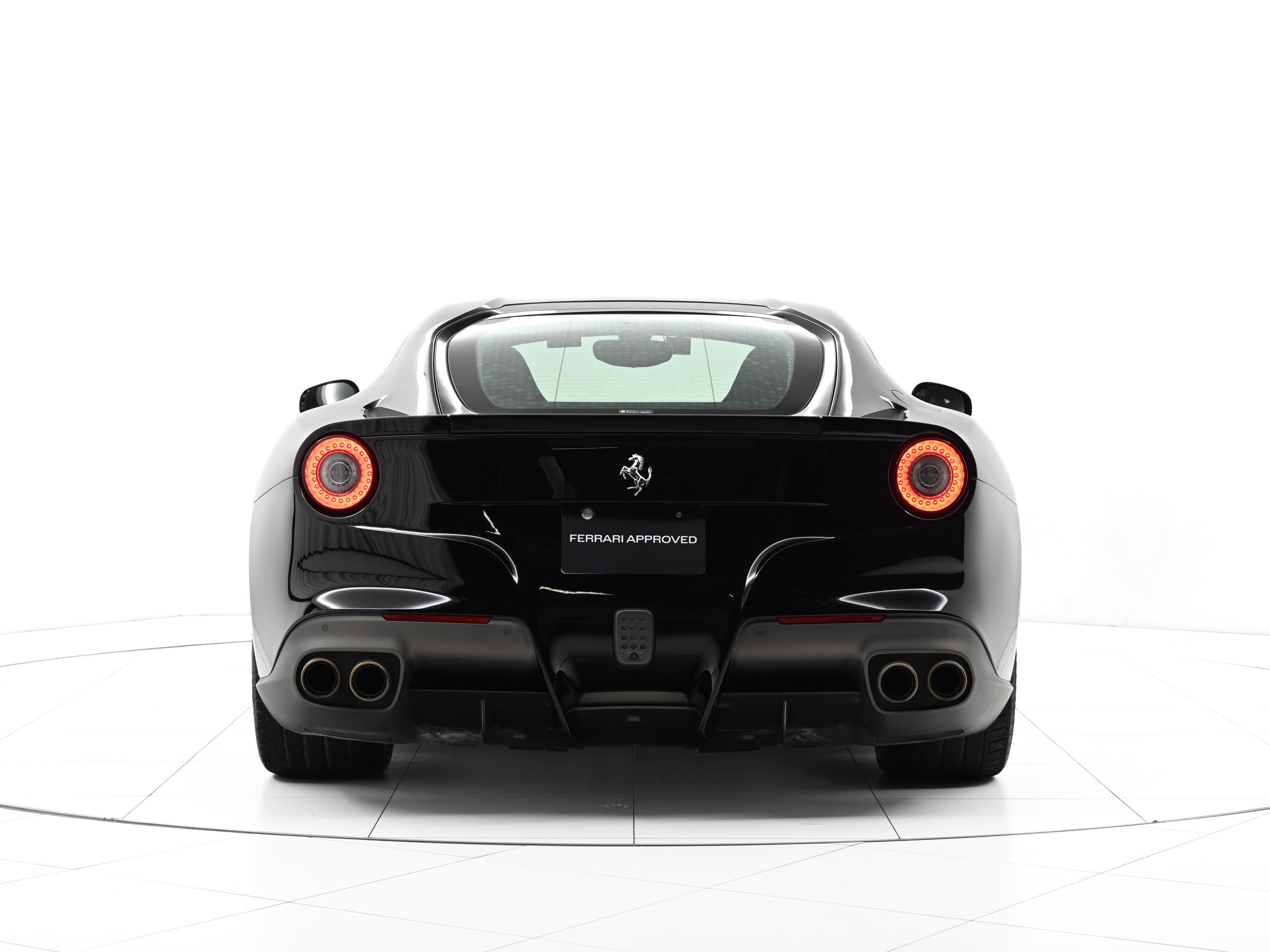 Ferrari F12 Berlinetta (photo: 2)