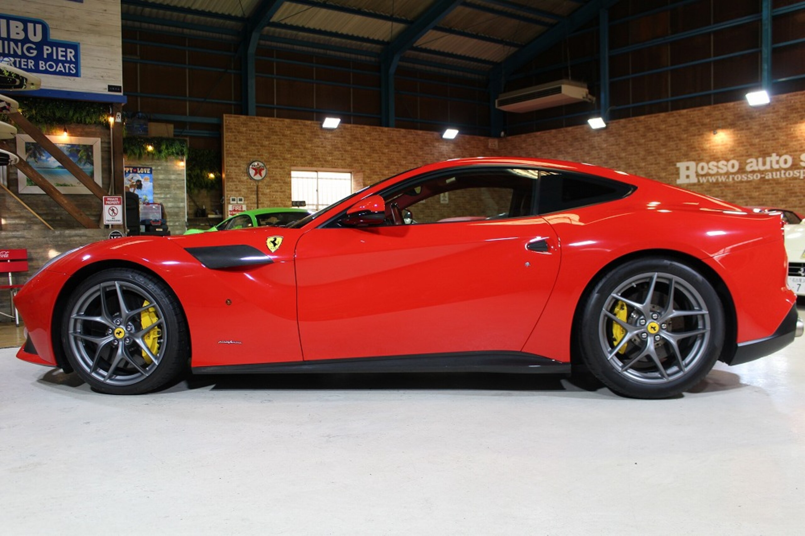 Ferrari F12 Berlinetta (photo: 6)