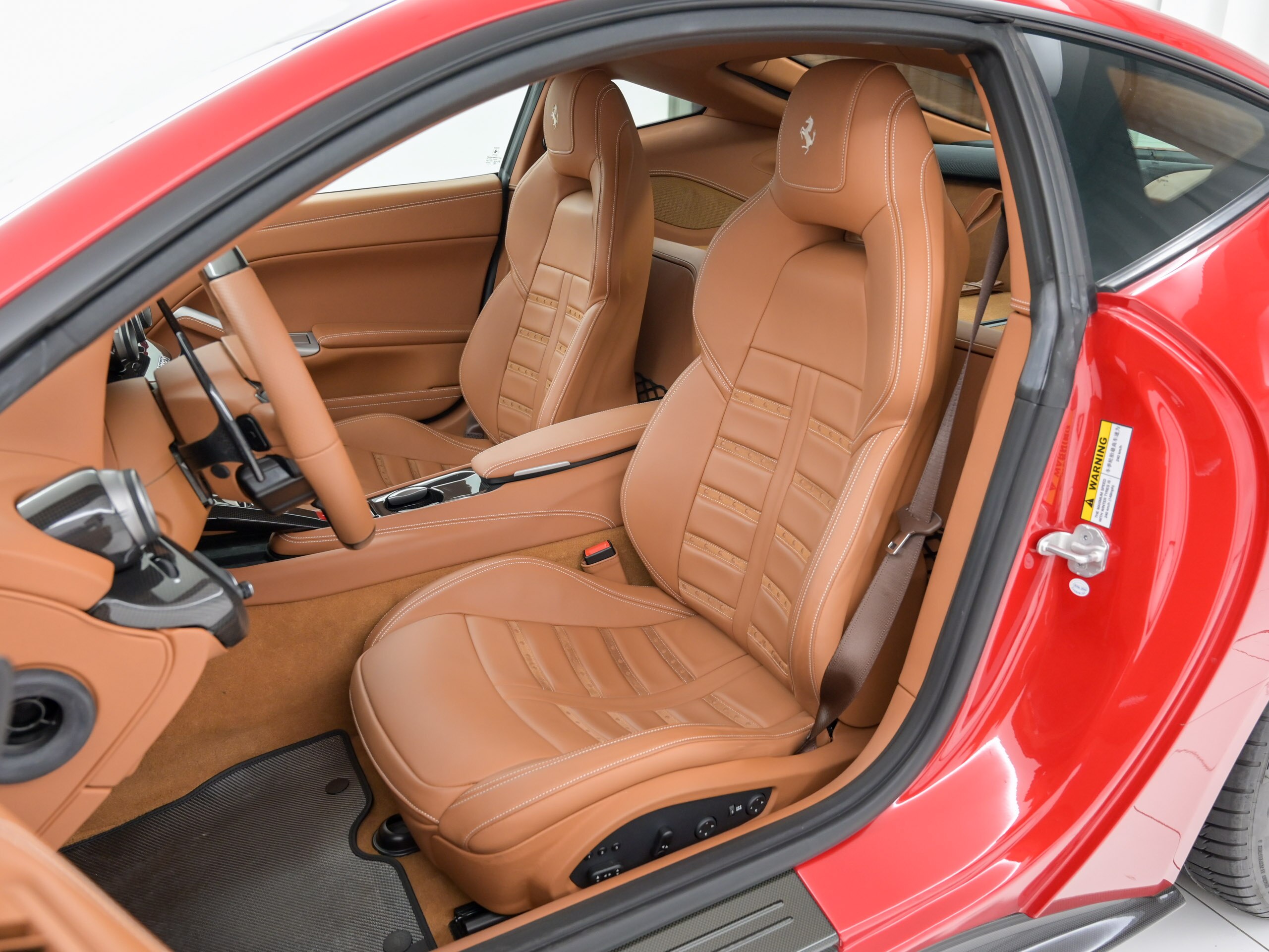 Ferrari F12 Berlinetta (photo: 5)