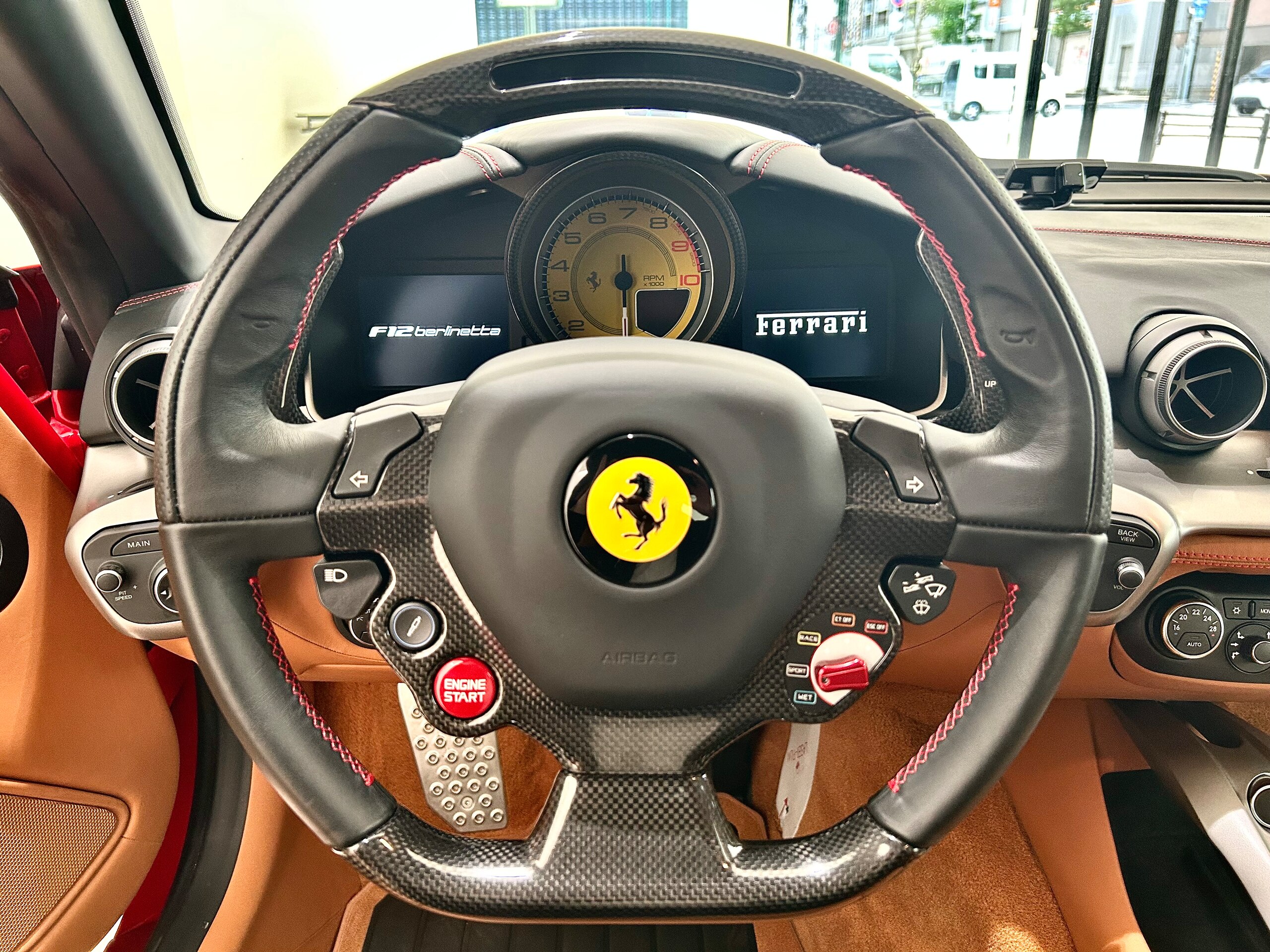 Ferrari F12 Berlinetta (photo: 7)