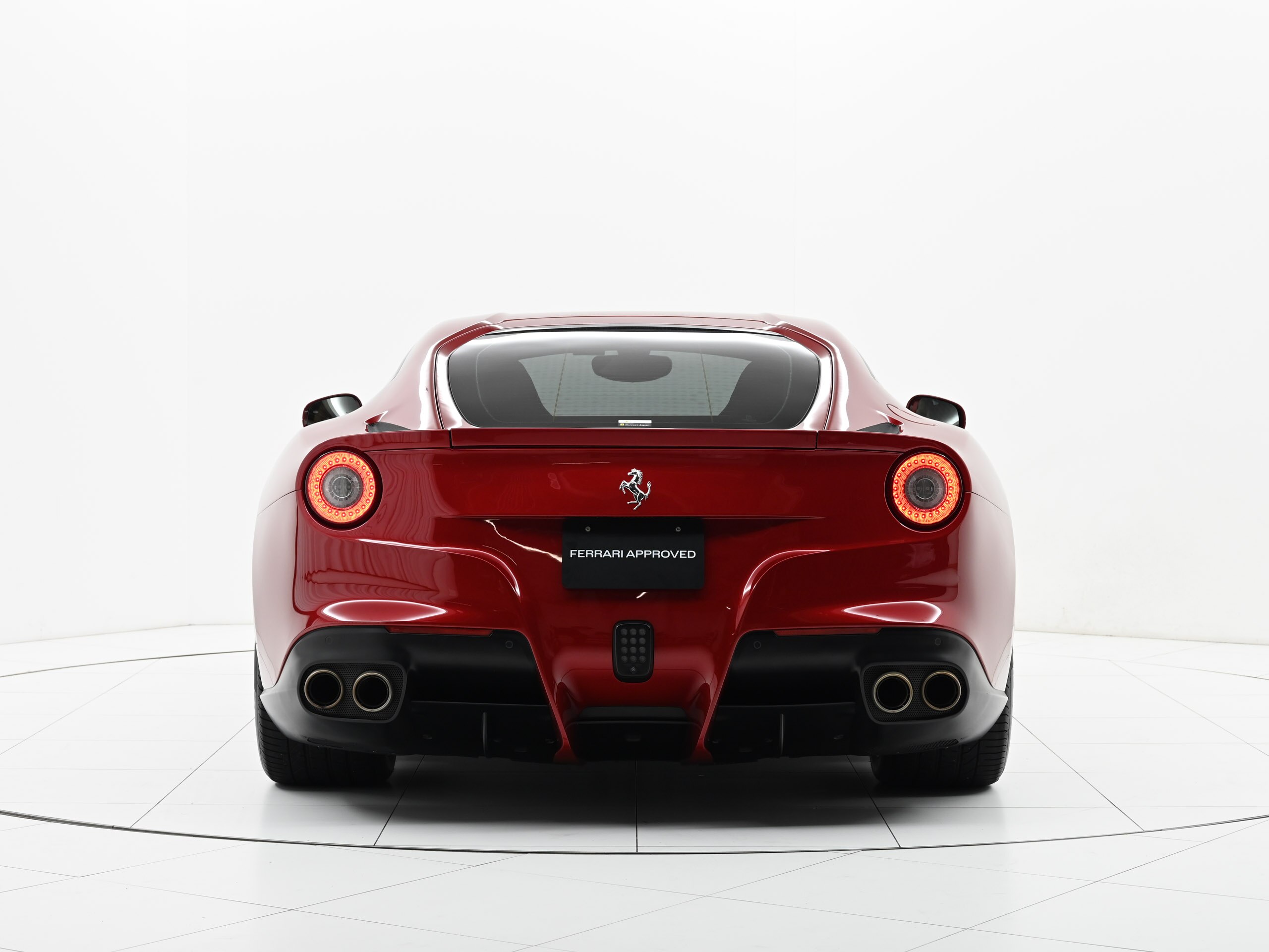 Ferrari F12 Berlinetta (photo: 2)