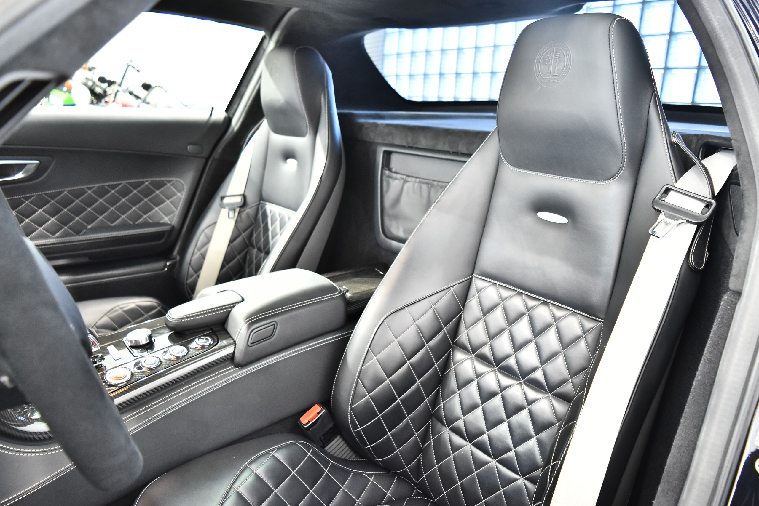 Mercedes Benz SLS AMG GT FINAL EDITION (photo: 8)