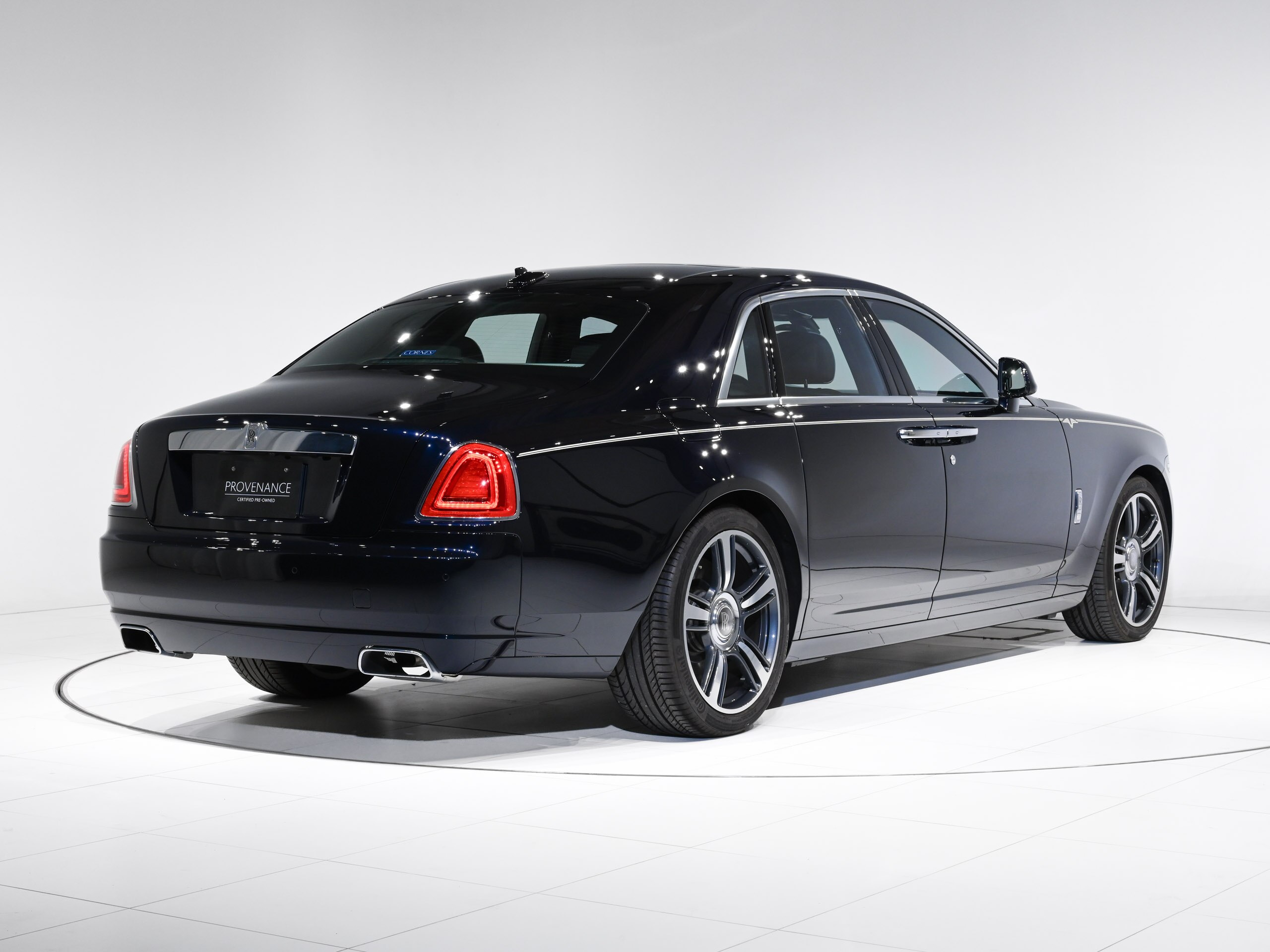 Rolls-Royce Ghost (photo: 2)