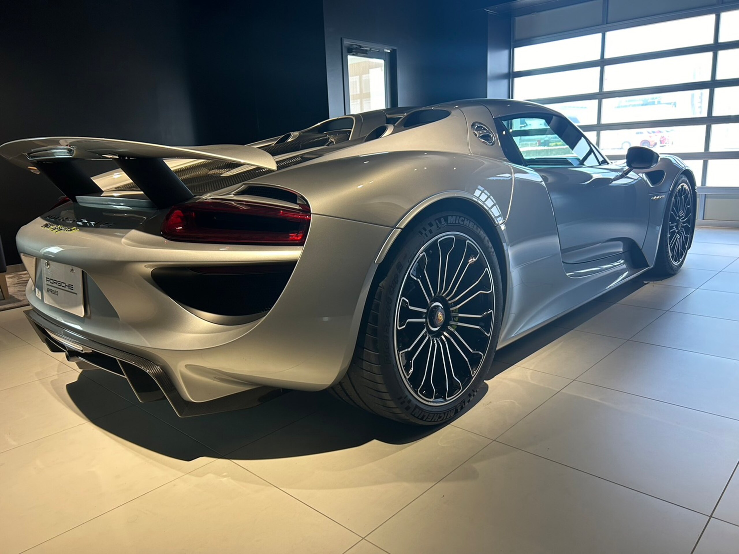 Porsche 918 Spyder (photo: 4)