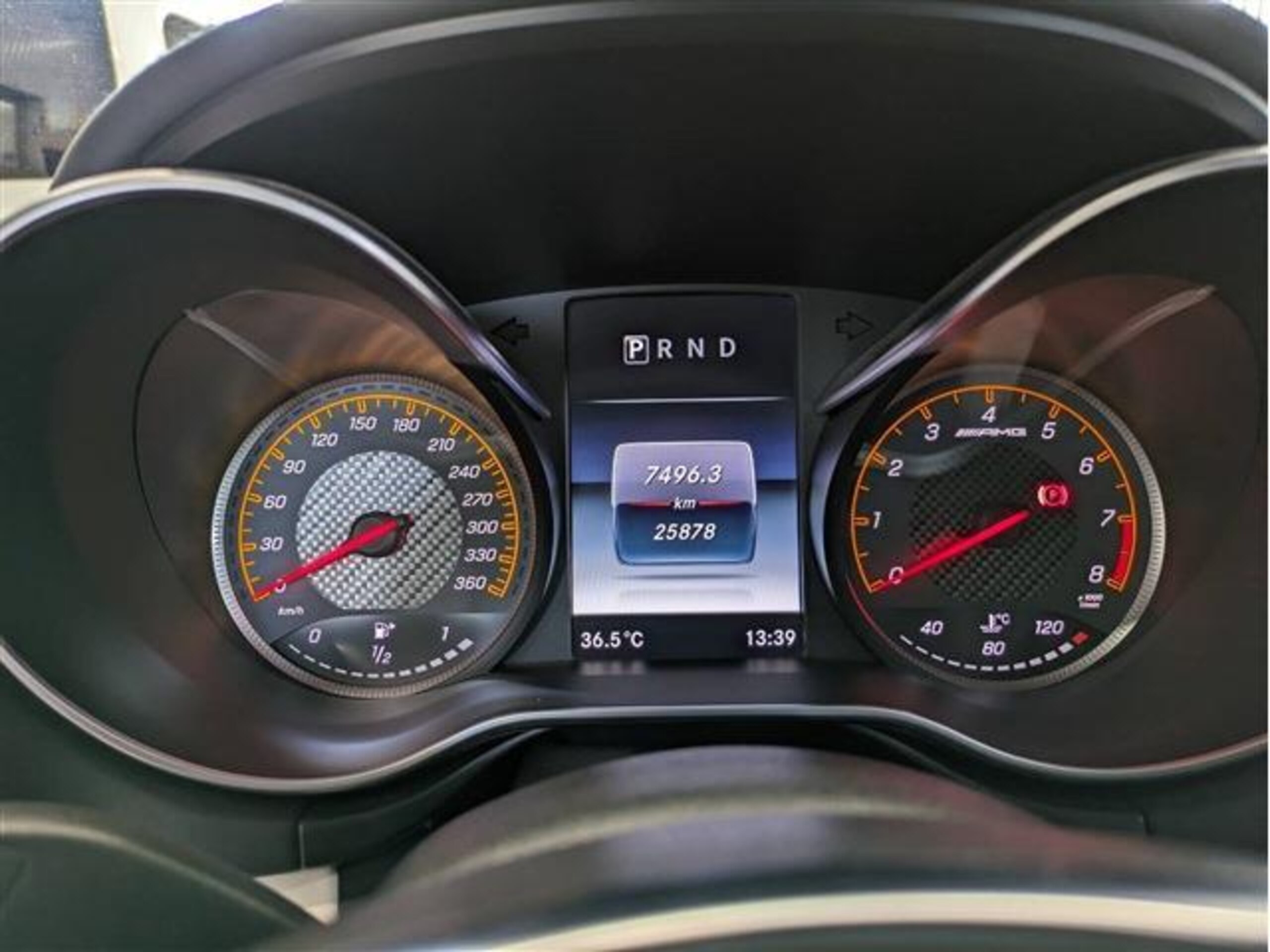 Mercedes Benz AMG GT S (photo: 9)