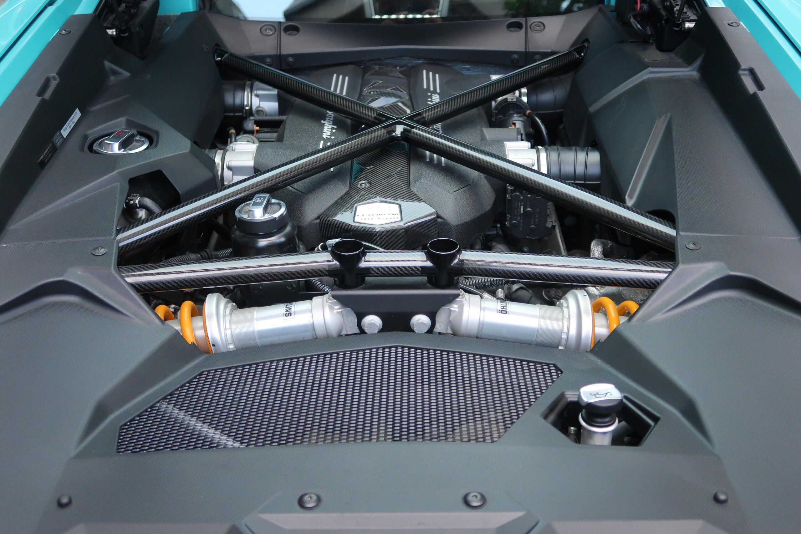 Lamborghini Aventador LP700-4 (photo: 20)