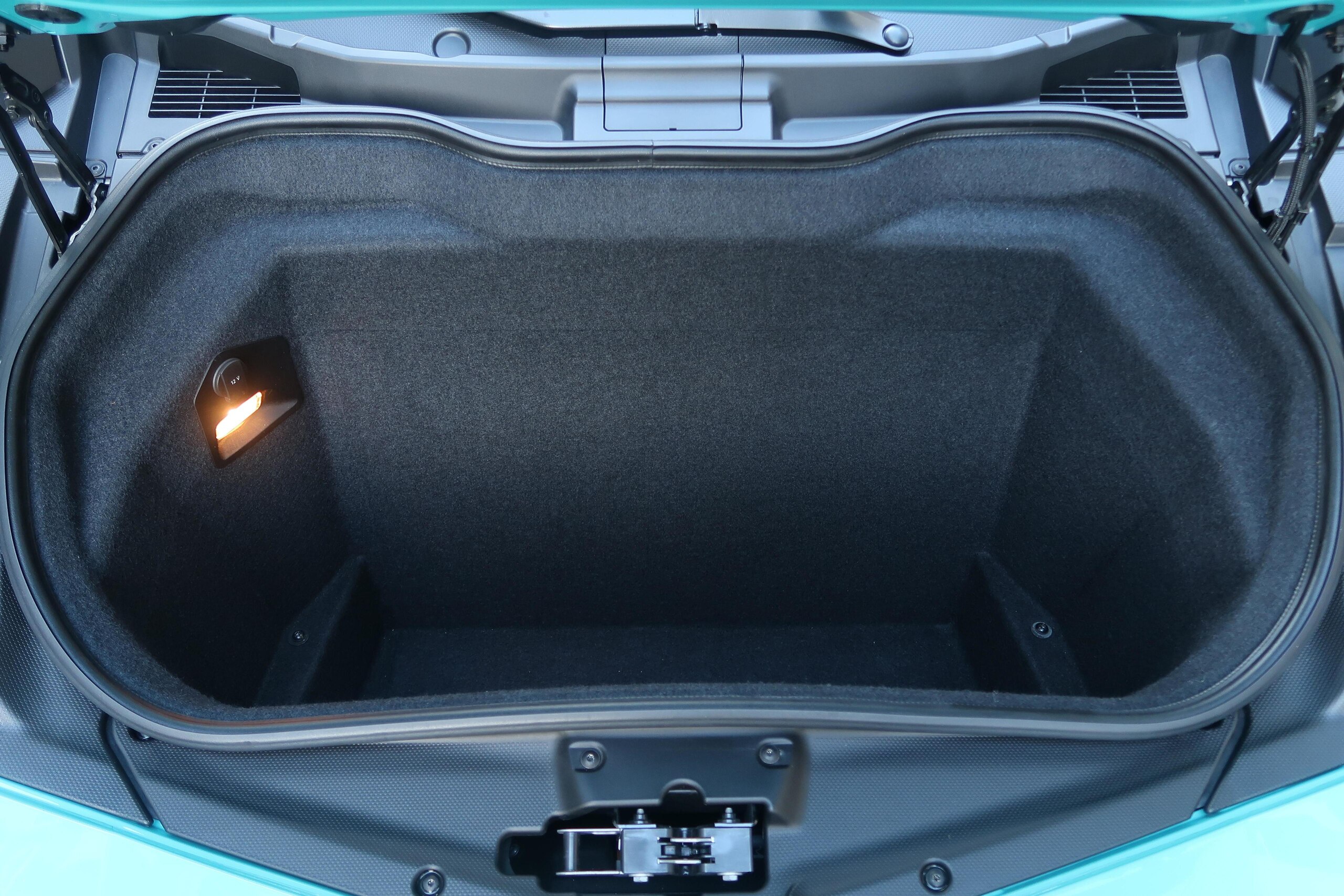 Lamborghini Aventador LP700-4 (photo: 21)