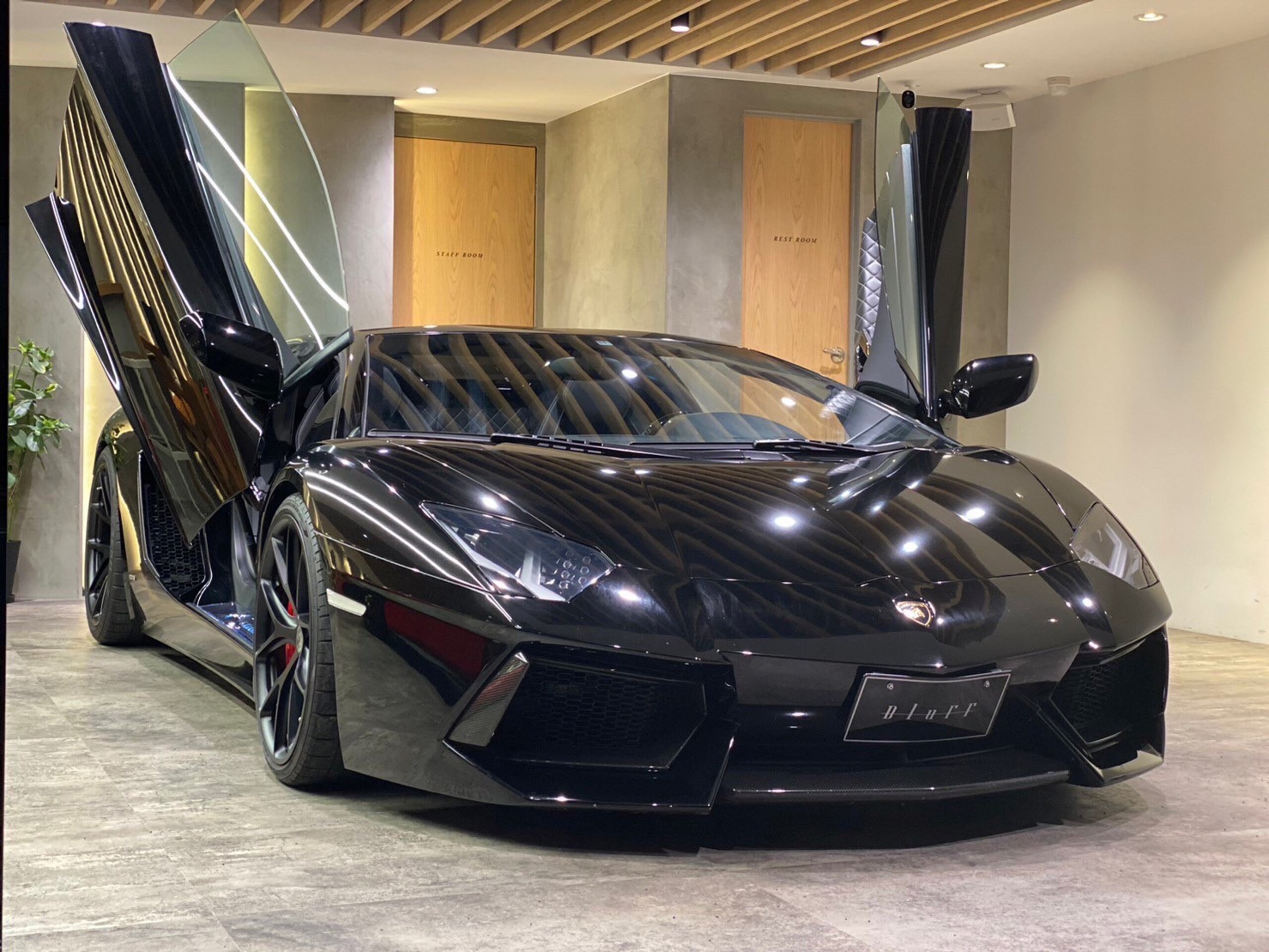 Lamborghini Aventador Roadster