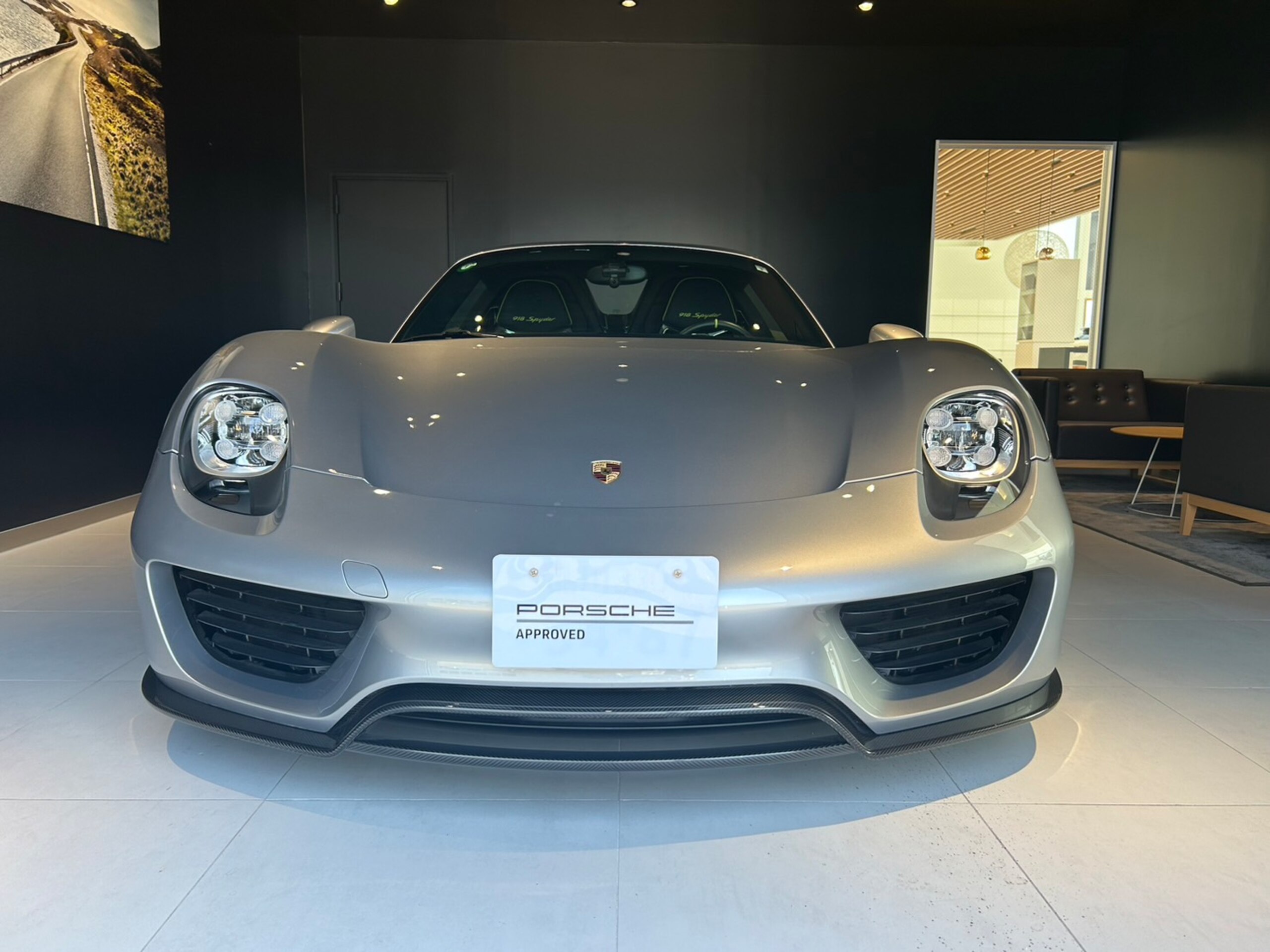 Porsche 918 Spyder (photo: 1)