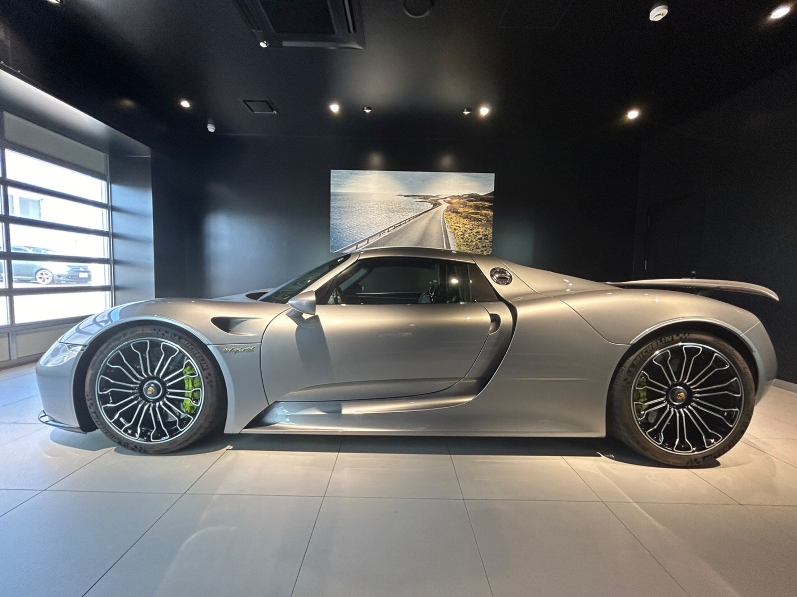 Porsche 918 Spyder (photo: 2)