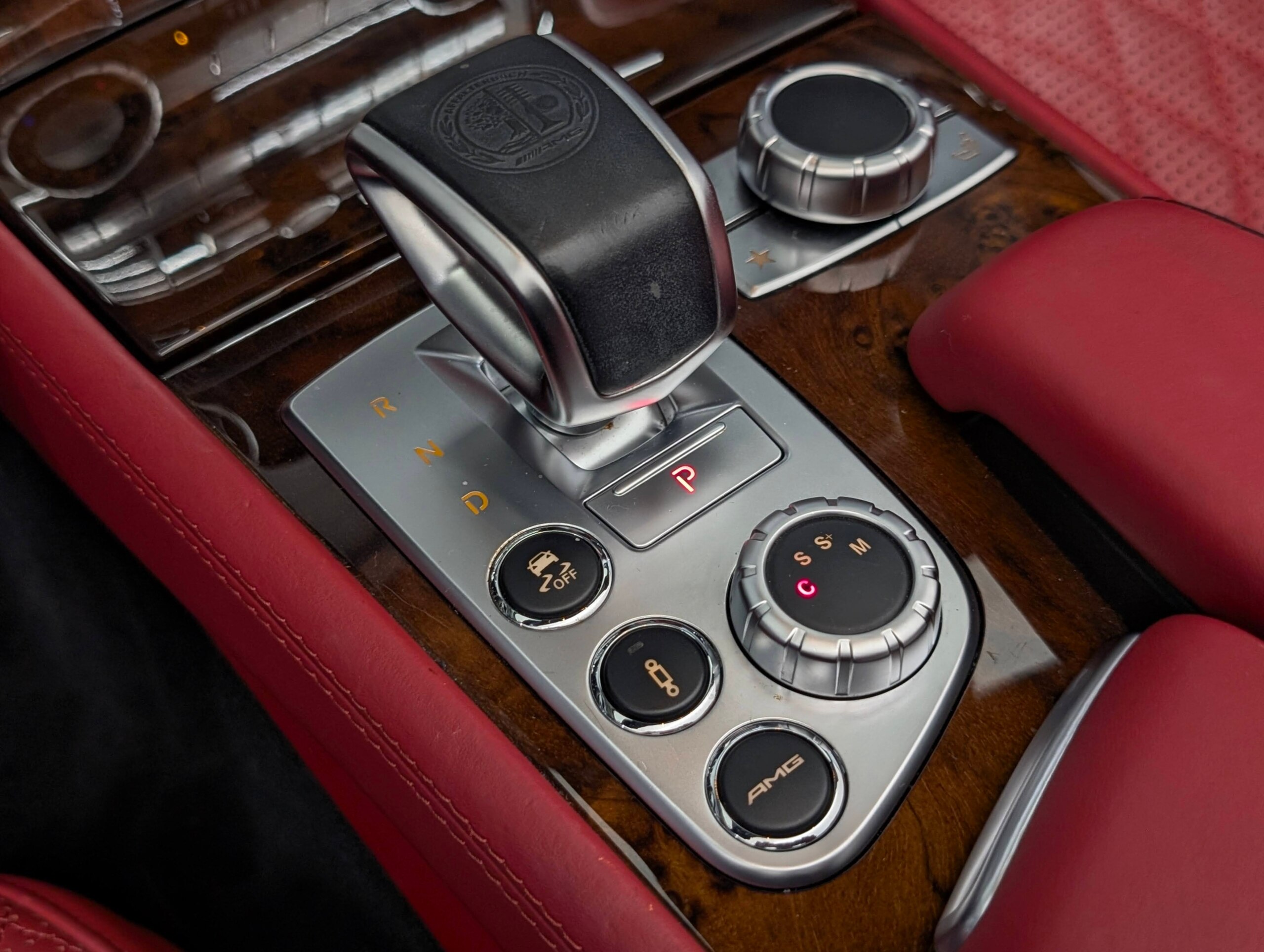 Mercedes Benz SL65 AMG (photo: 18)