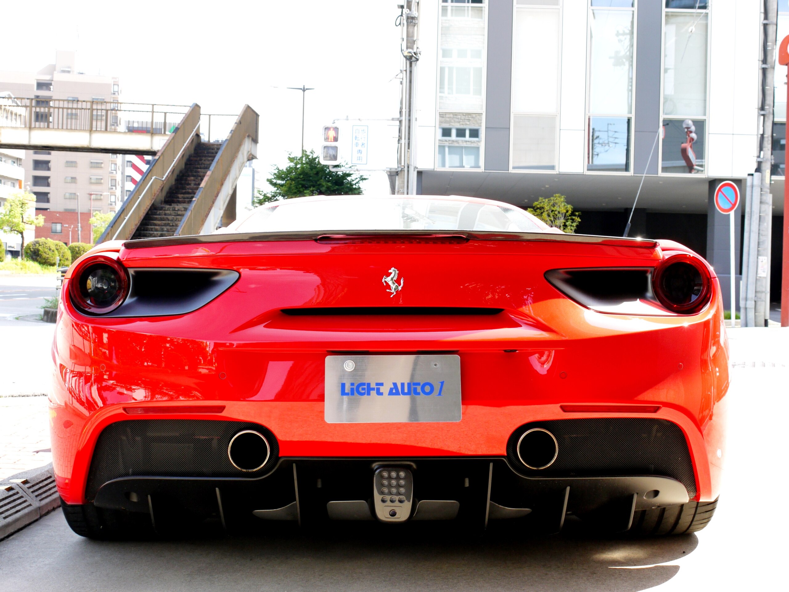 Ferrari 488GTB (photo: 4)
