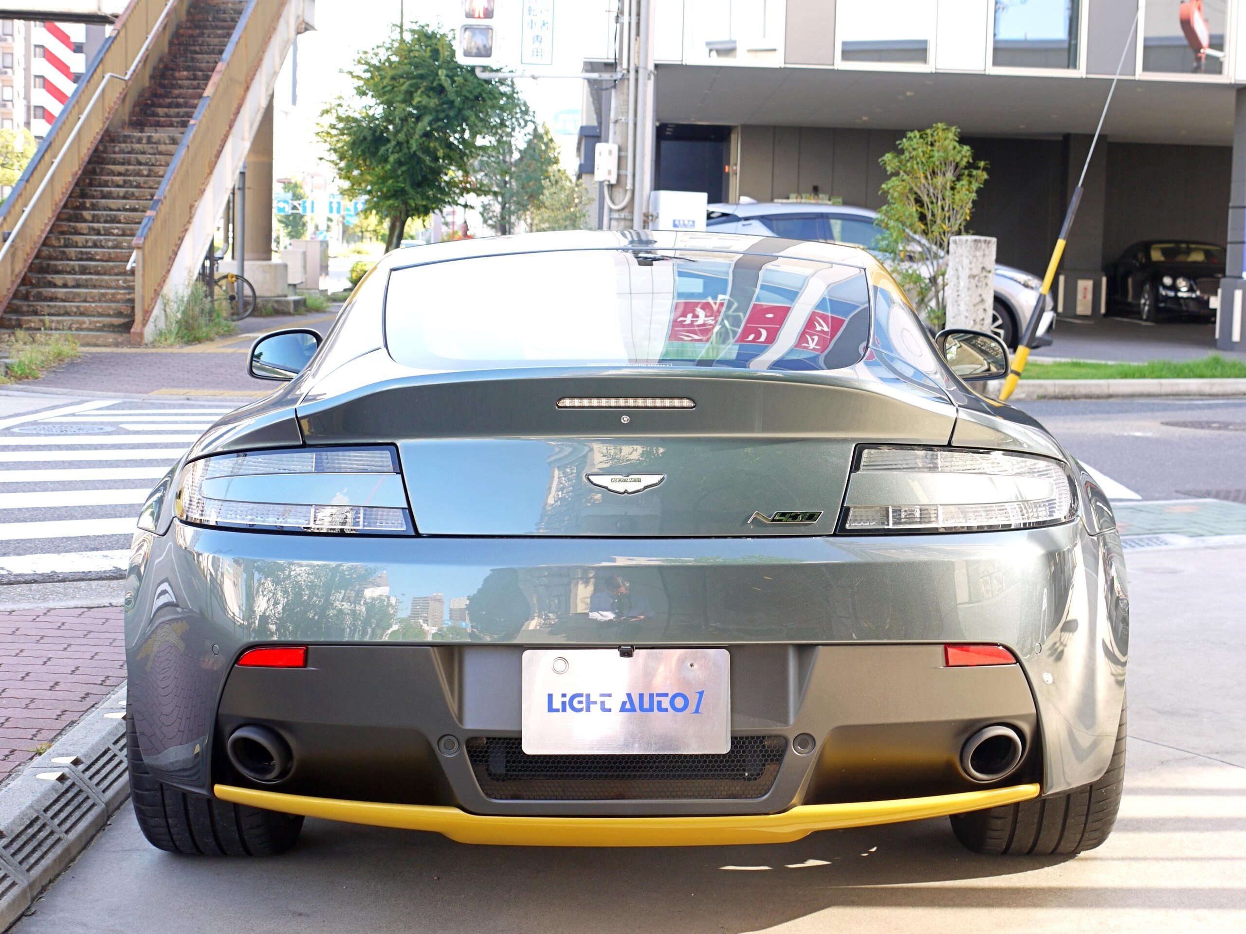 Aston Martin V8 Vantage N430 (photo: 2)