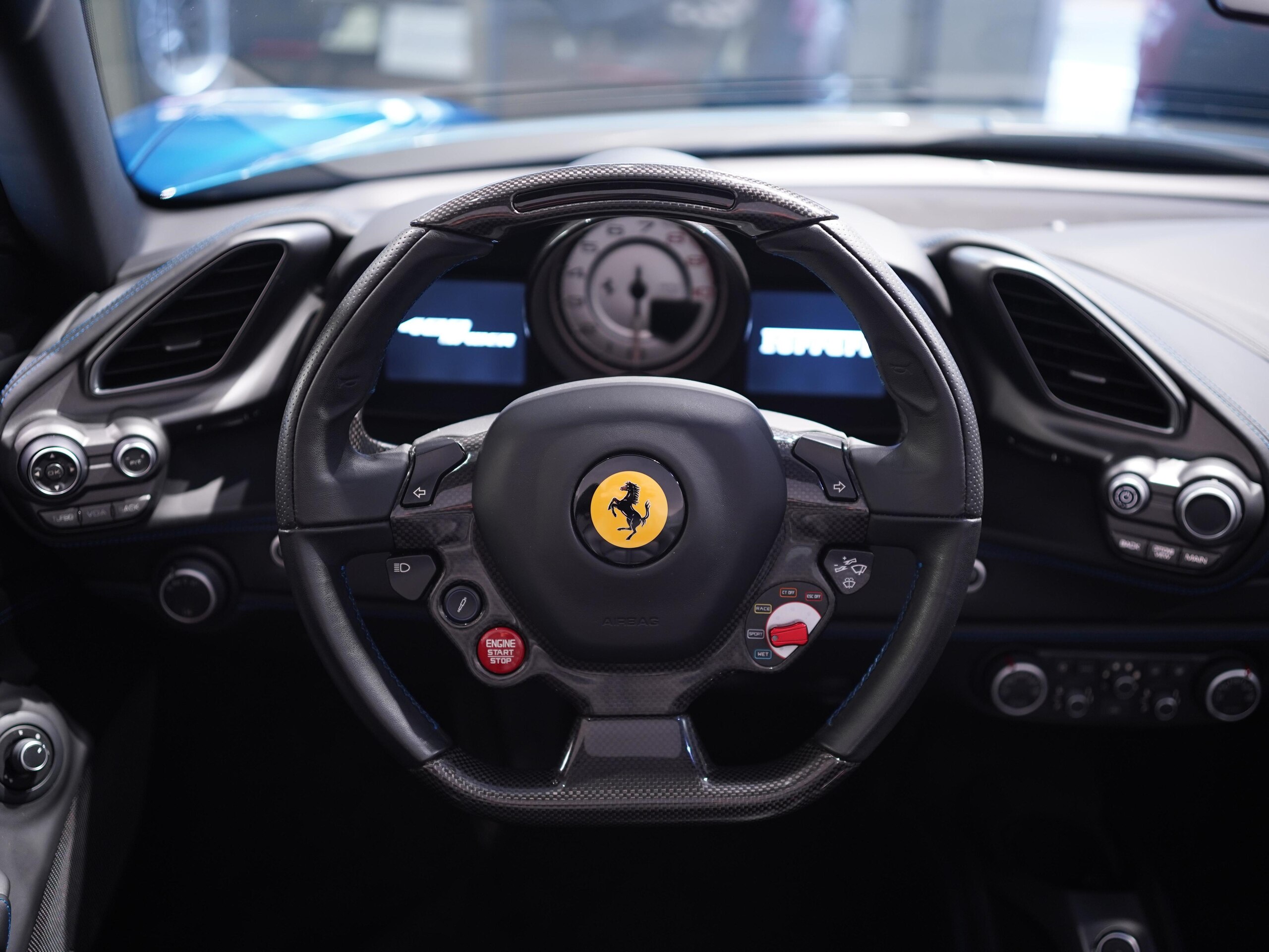 Ferrari 488 Spider (photo: 7)