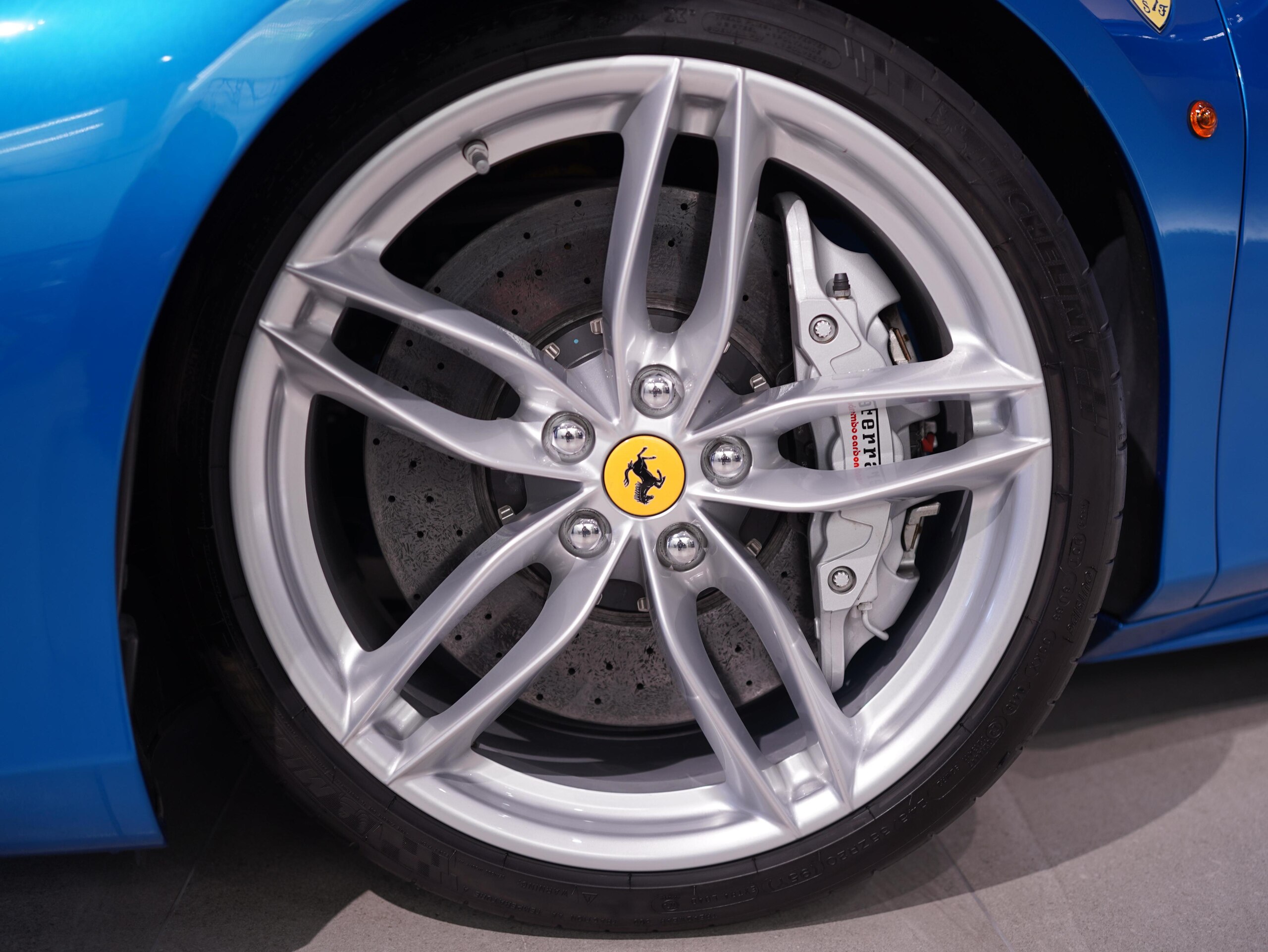 Ferrari 488 Spider (photo: 17)