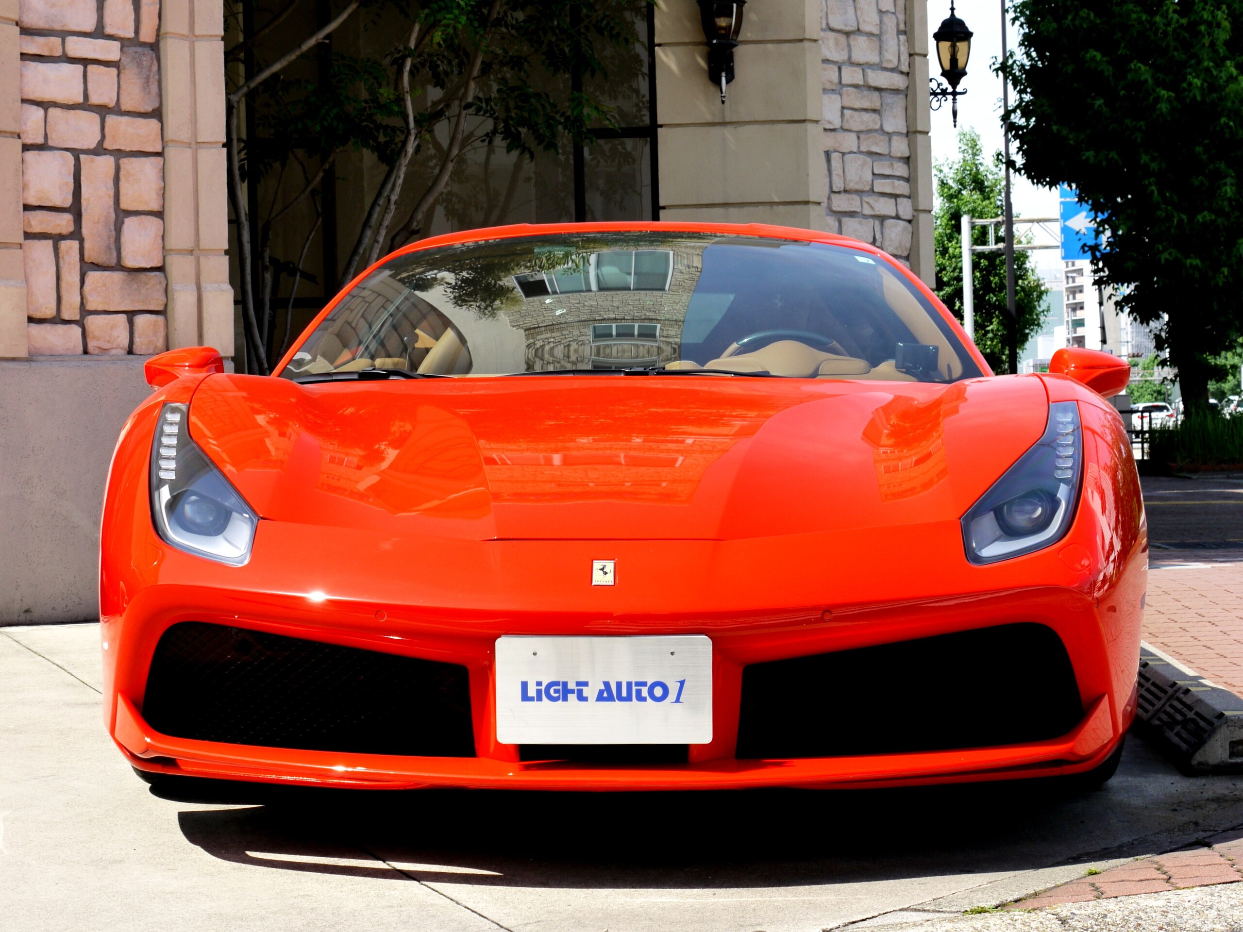 Ferrari 488GTB (photo: 1)