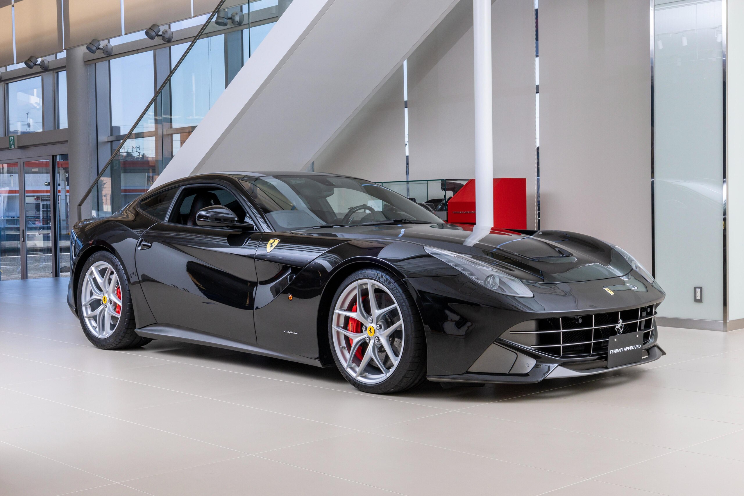 Ferrari F12 Berlinetta (photo: 2)