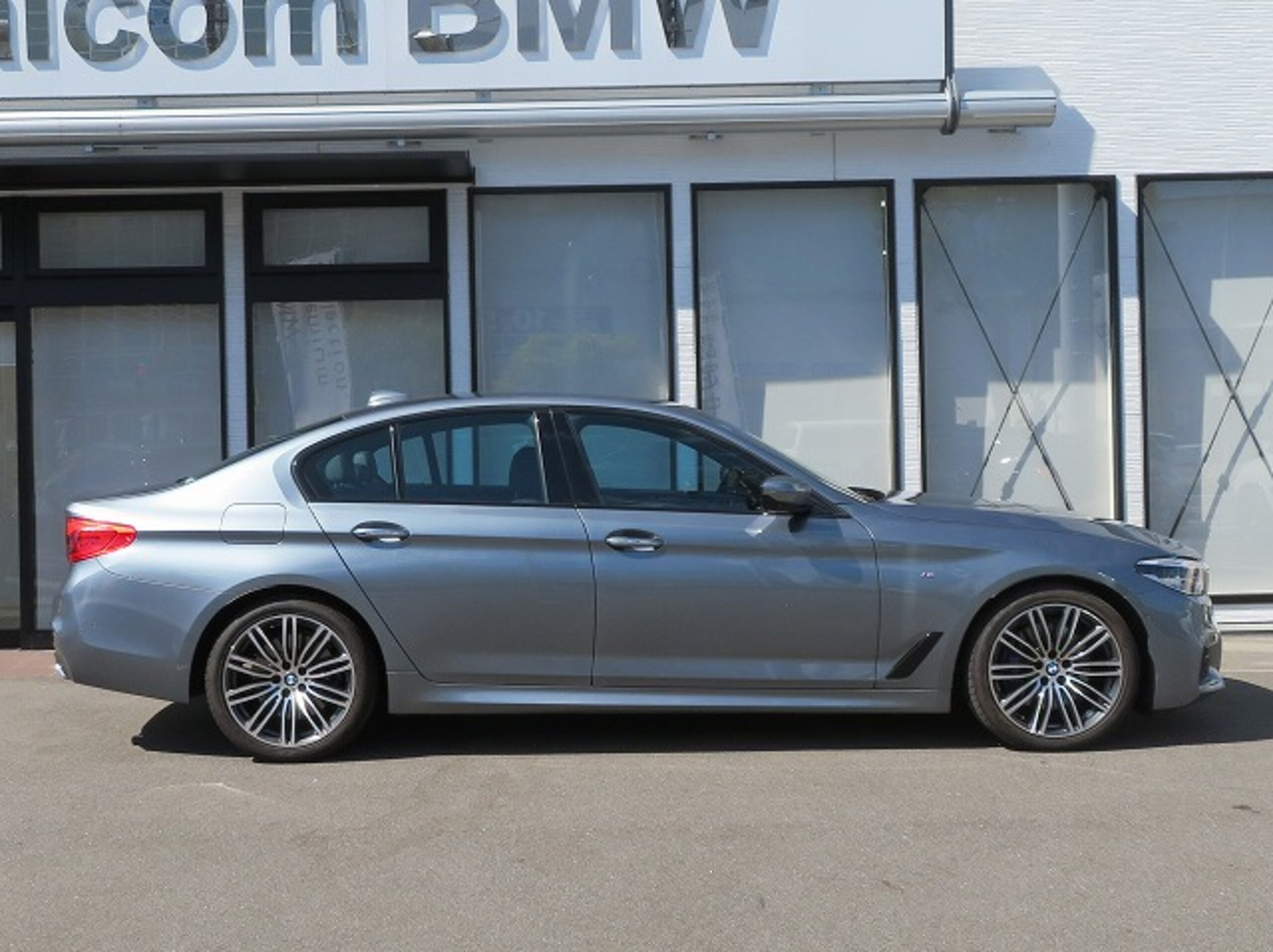 BMW 530i M Sport (photo: 3)