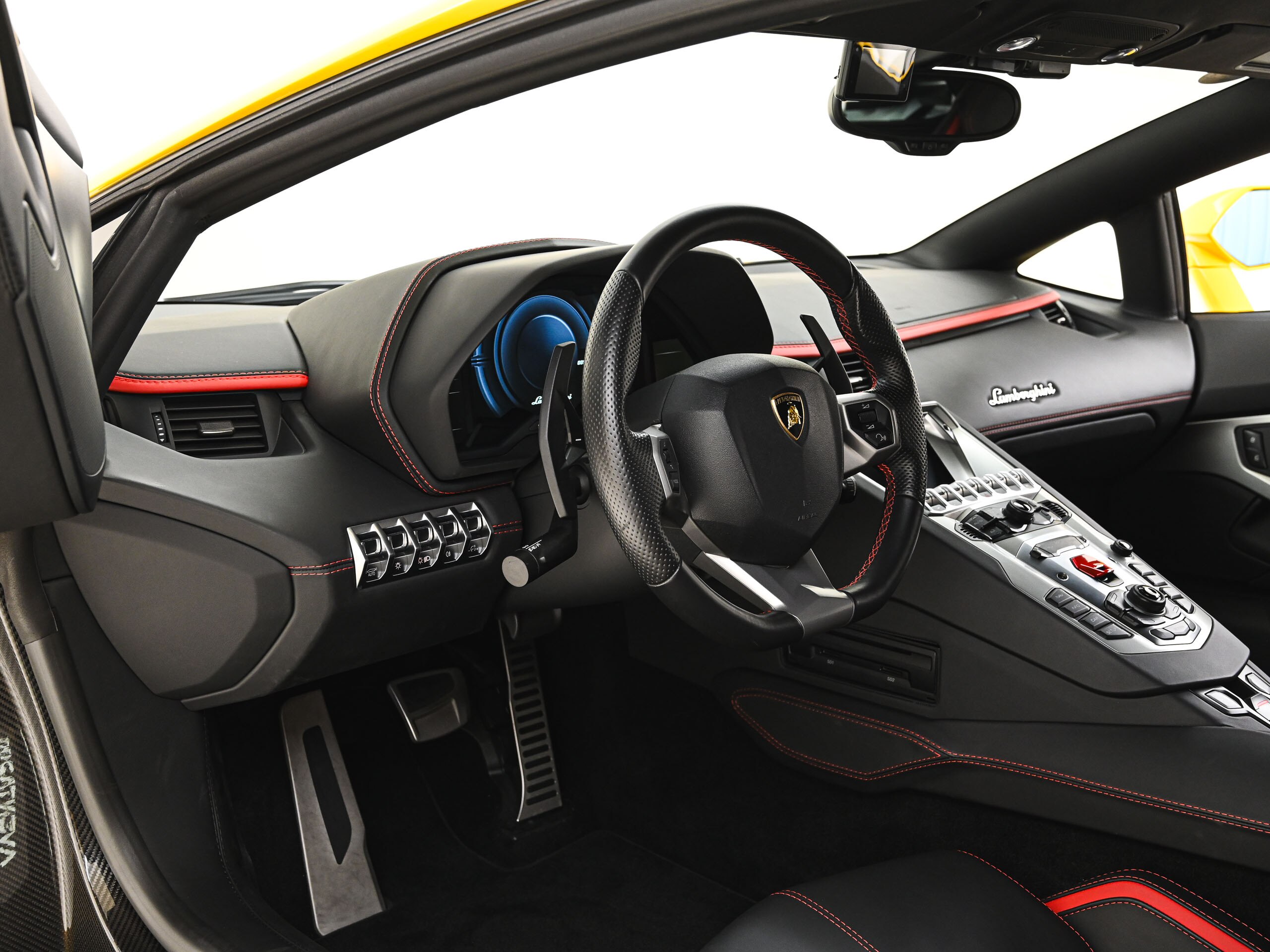 Lamborghini Aventador S (photo: 8)