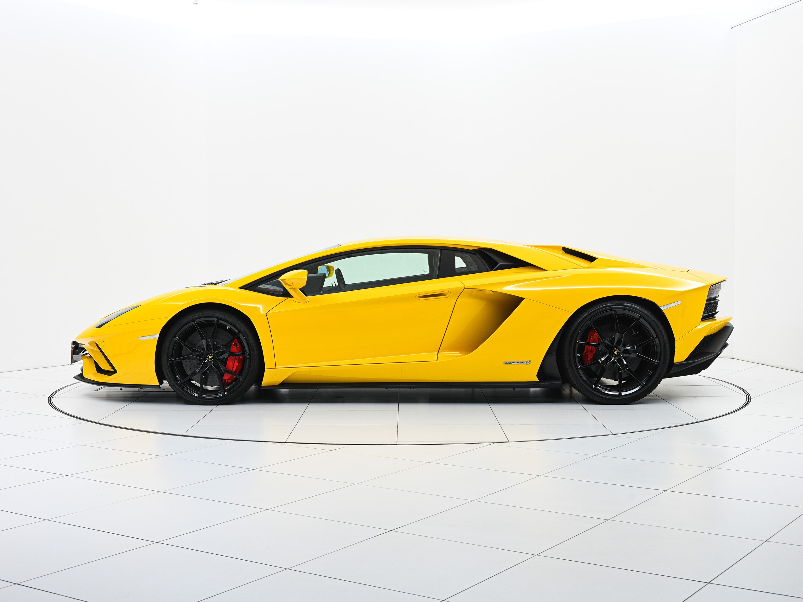 Lamborghini Aventador S (photo: 6)