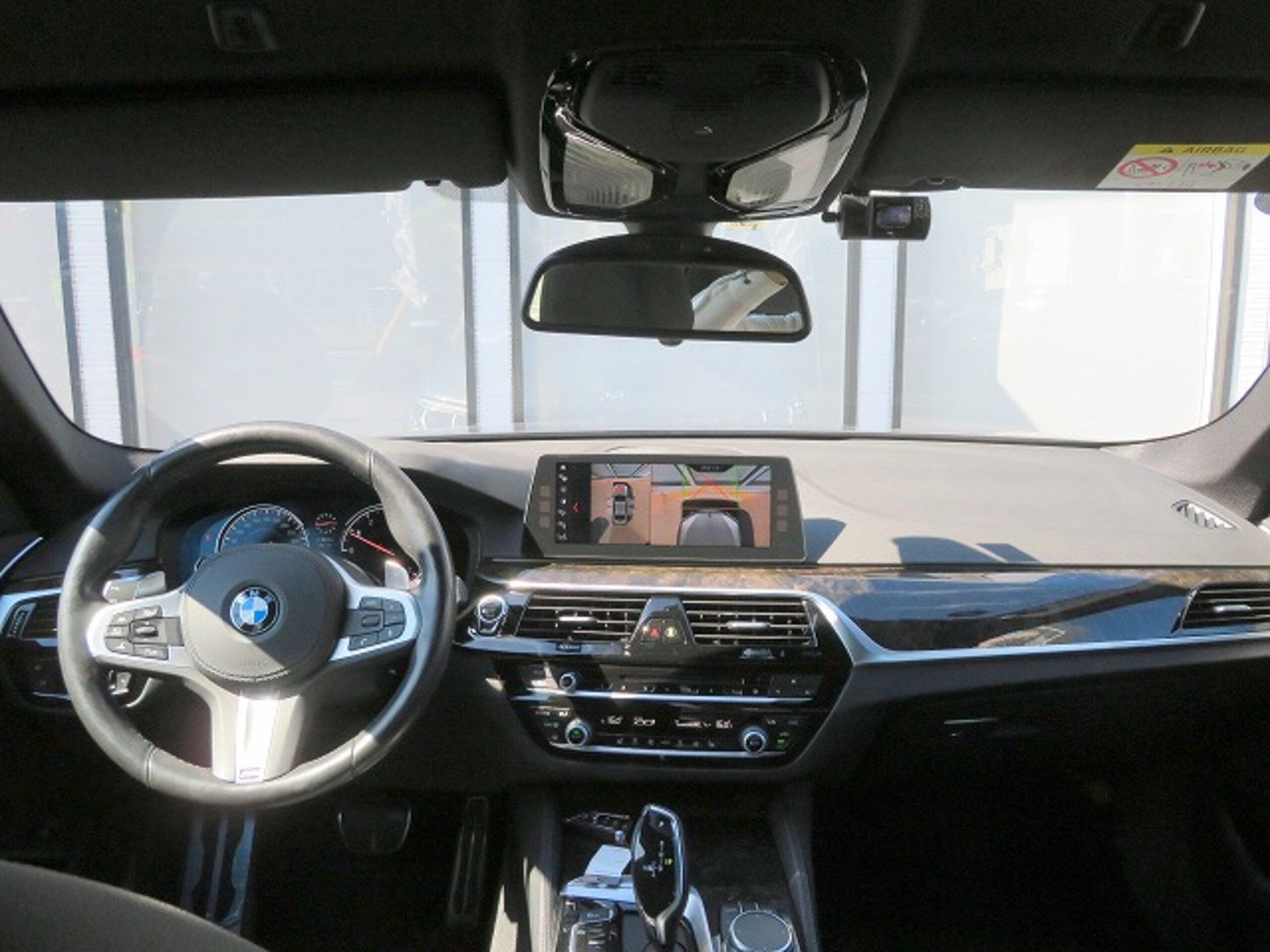 BMW 530i M Sport (photo: 8)