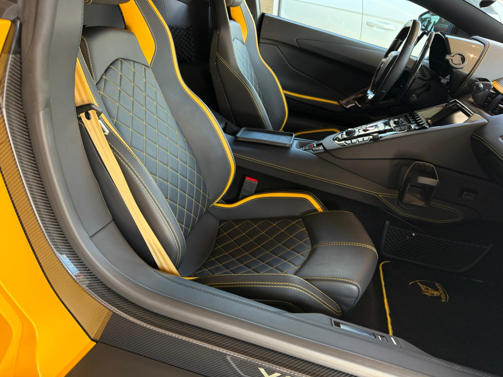 Lamborghini Aventador S (photo: 8)