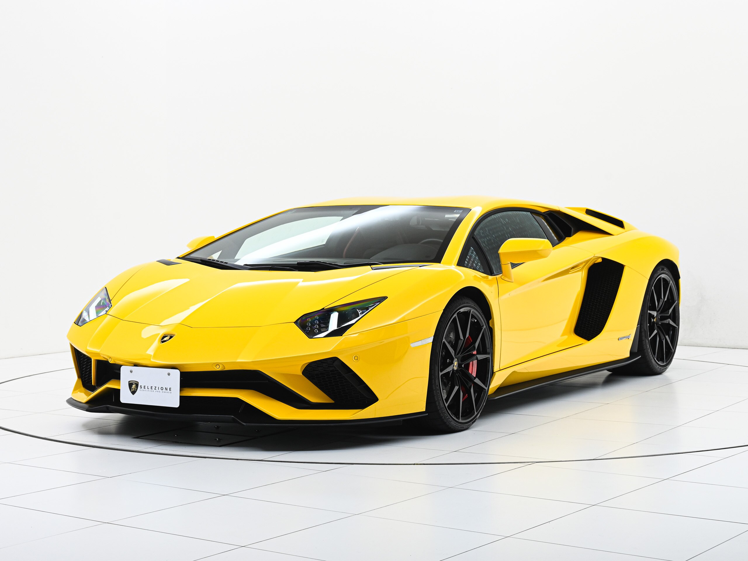 Lamborghini Aventador S (photo: 2)