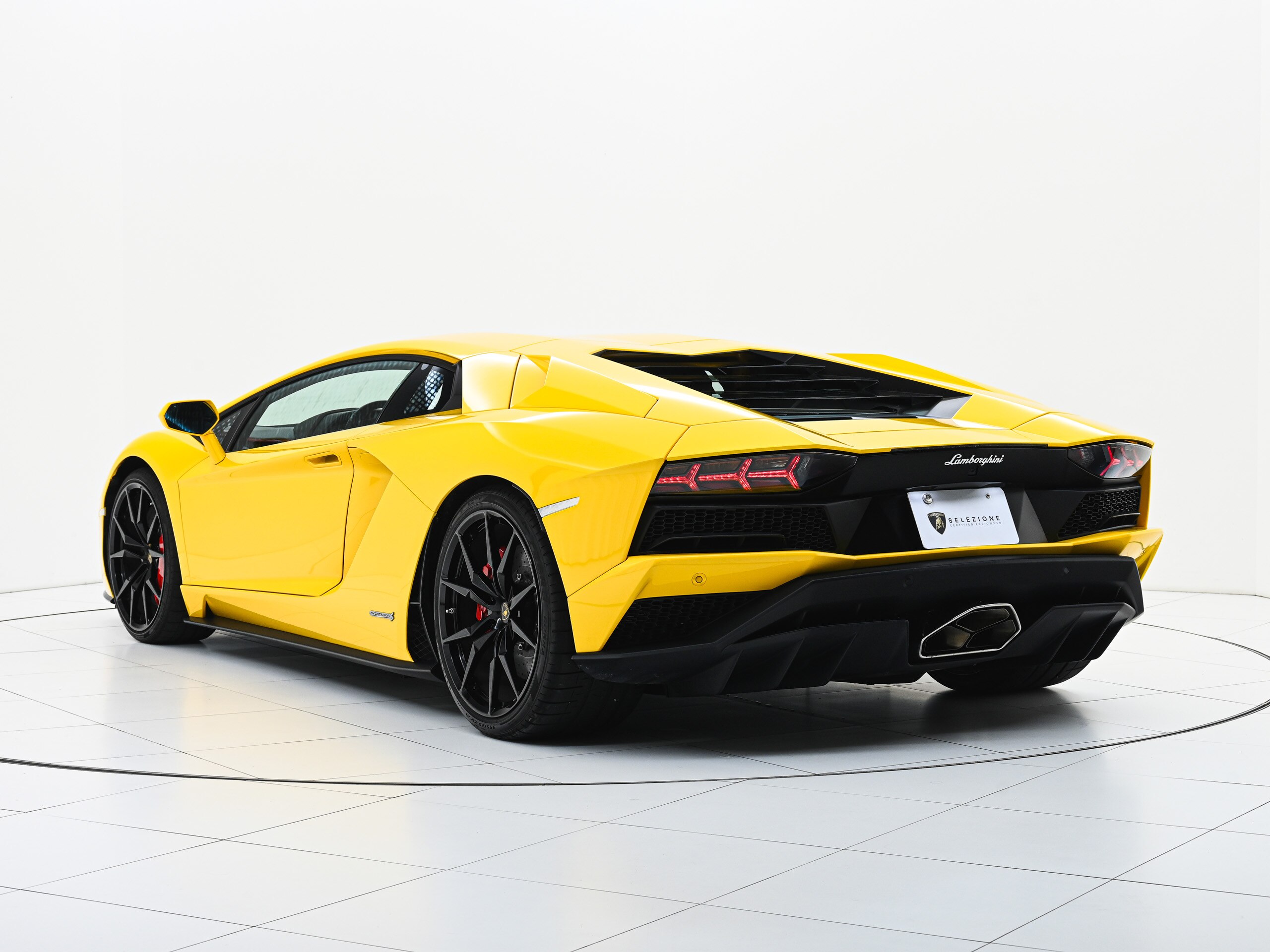Lamborghini Aventador S (photo: 5)