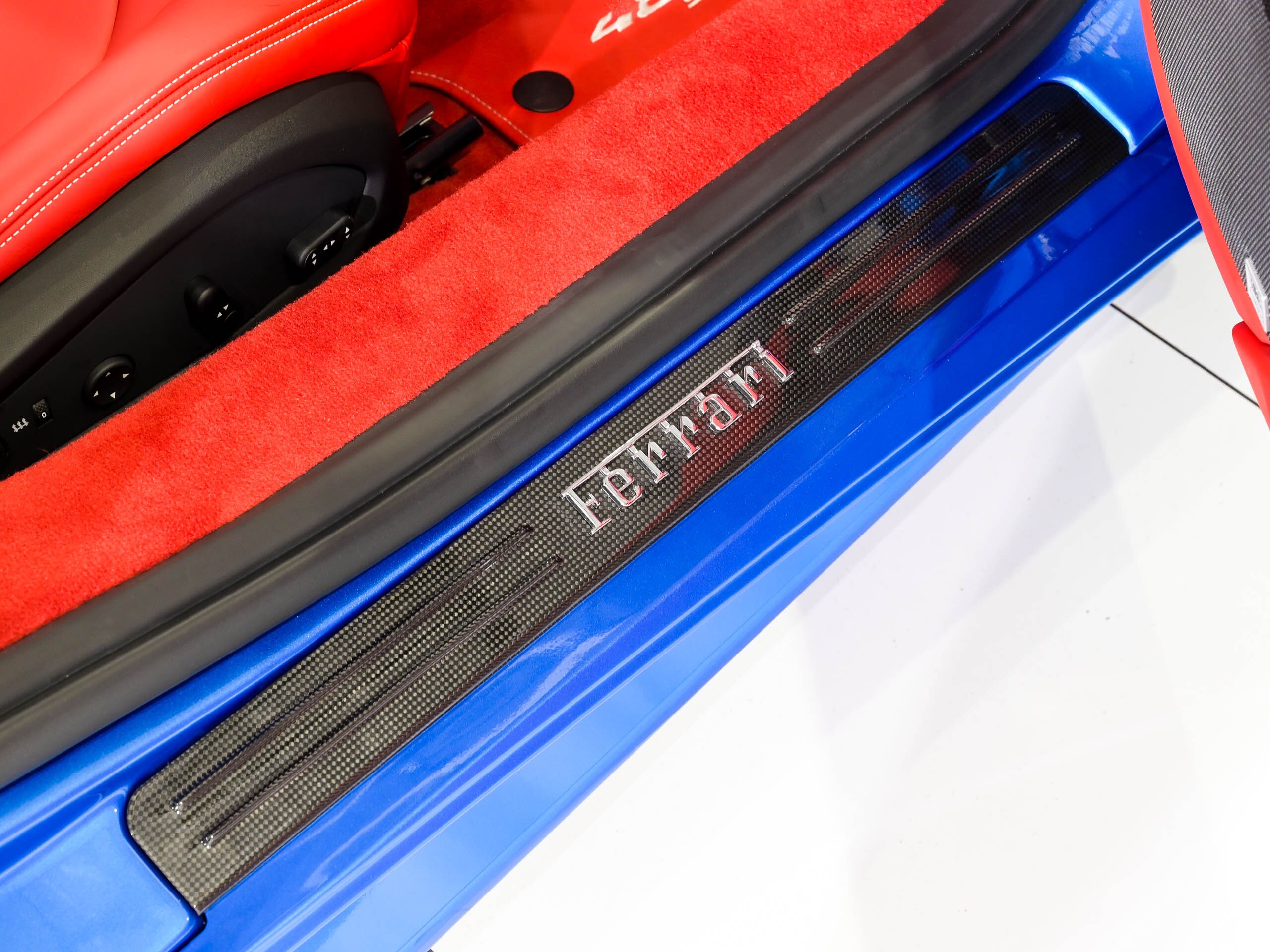 Ferrari 488 Spider (photo: 12)
