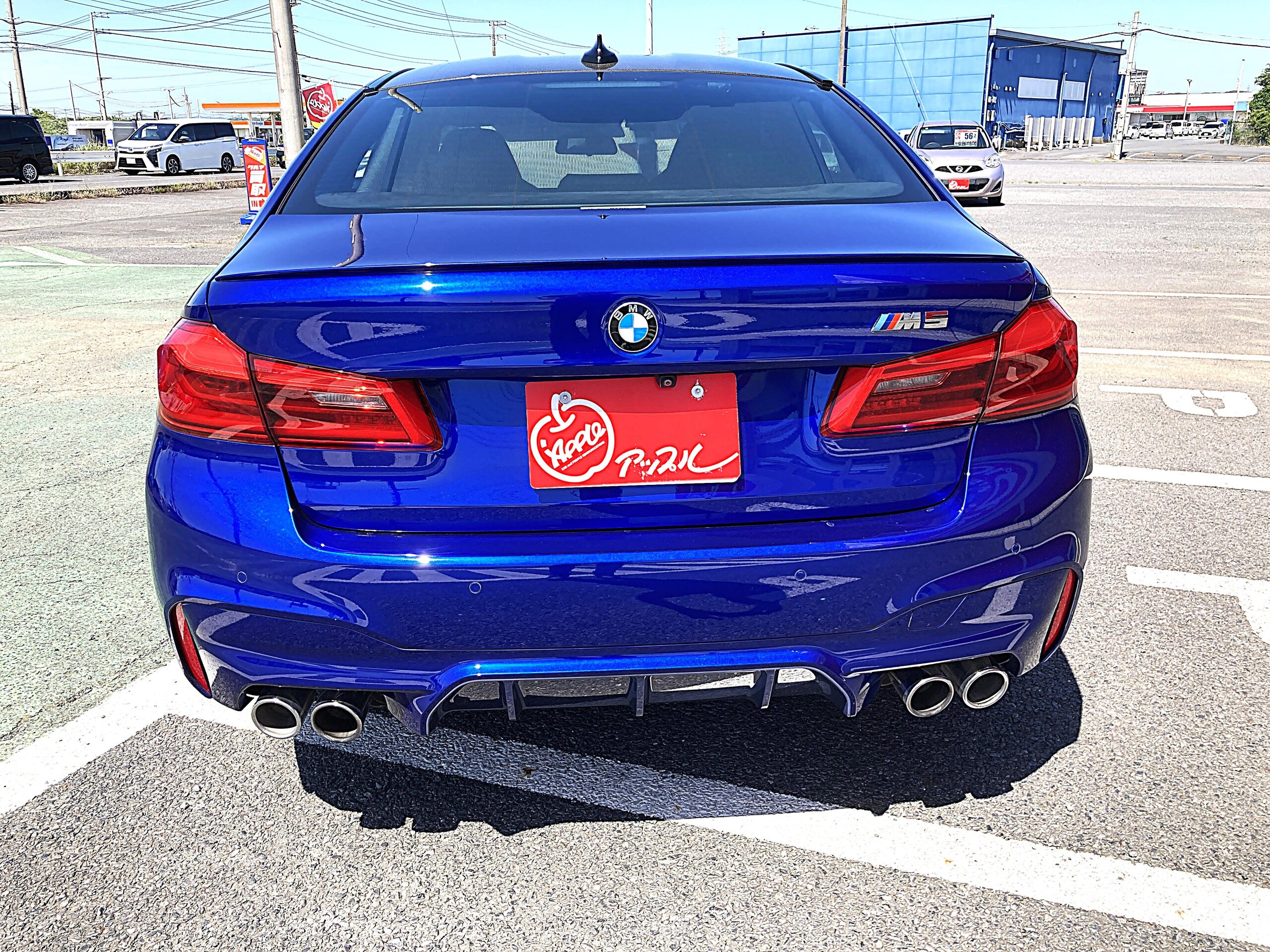 BMW M5 (photo: 5)