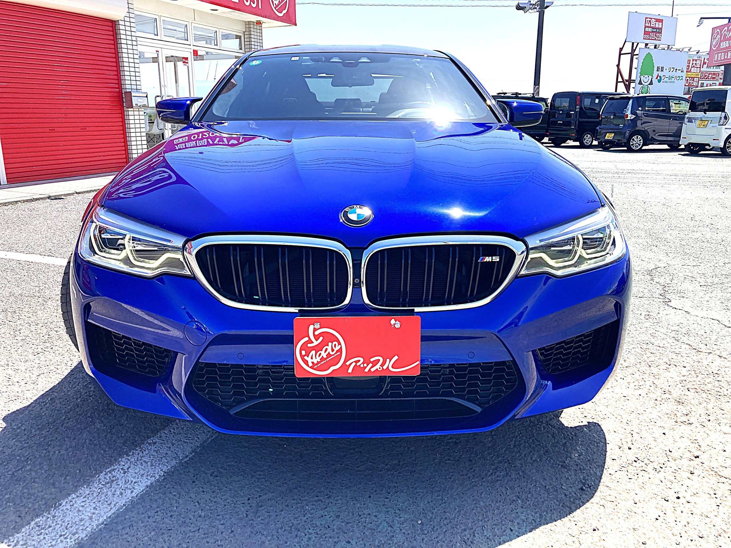 BMW M5 (photo: 1)