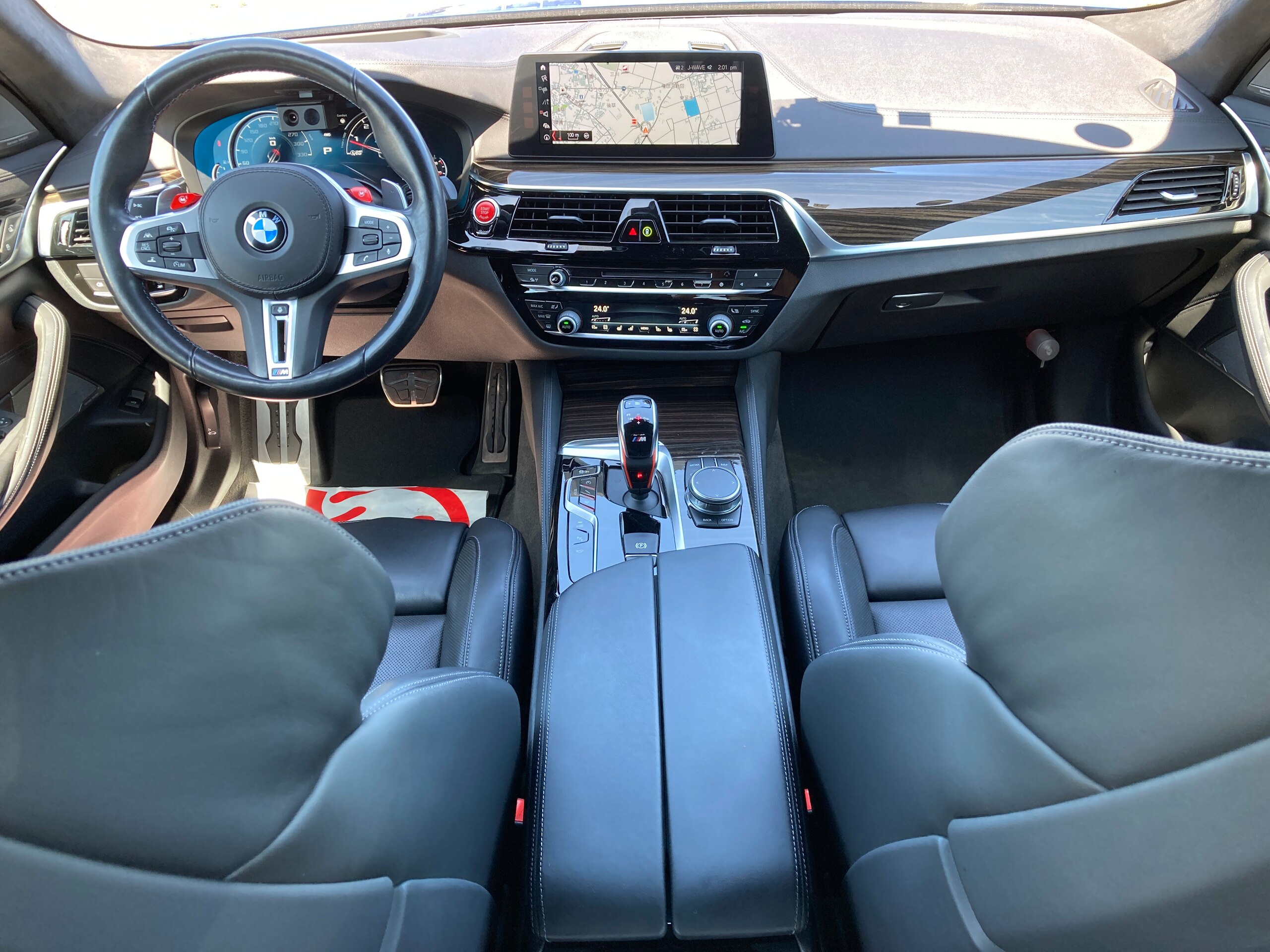 BMW M5 (photo: 9)