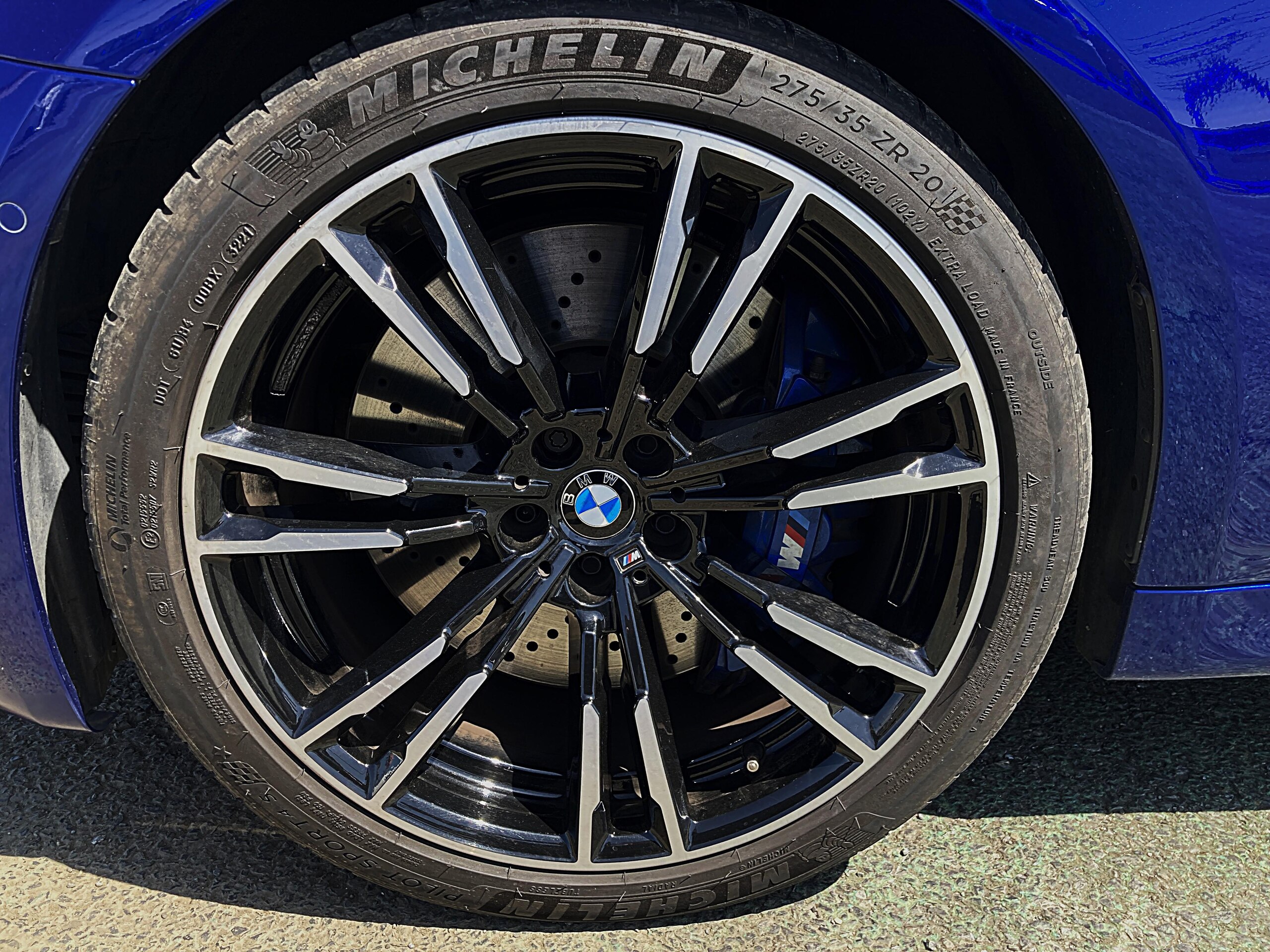 BMW M5 (photo: 24)