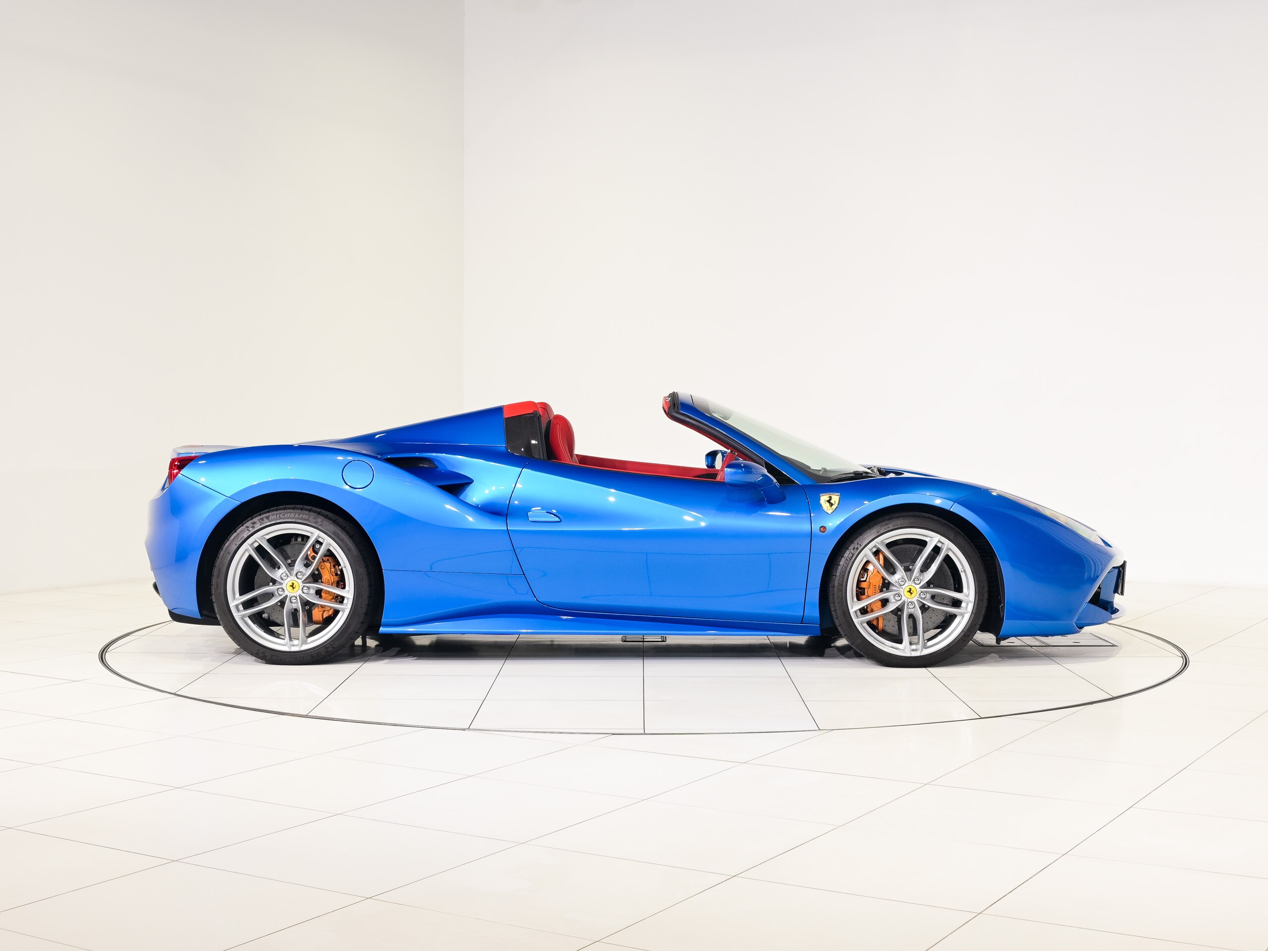 Ferrari 488 Spider (photo: 4)