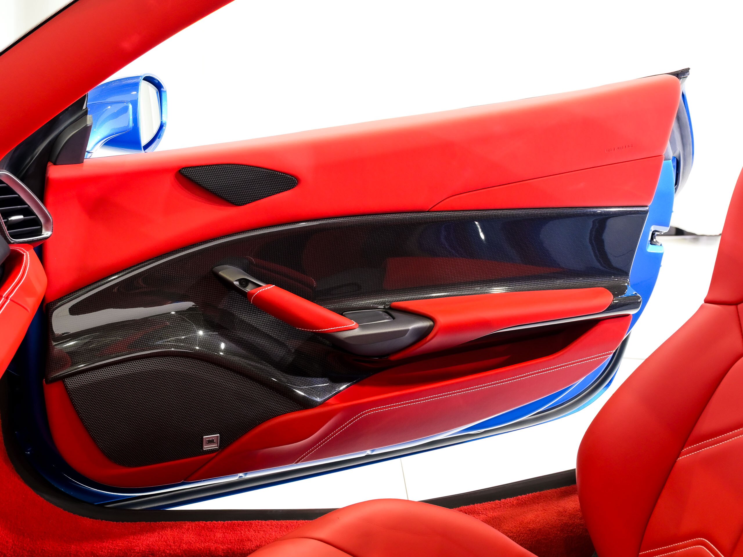 Ferrari 488 Spider (photo: 17)