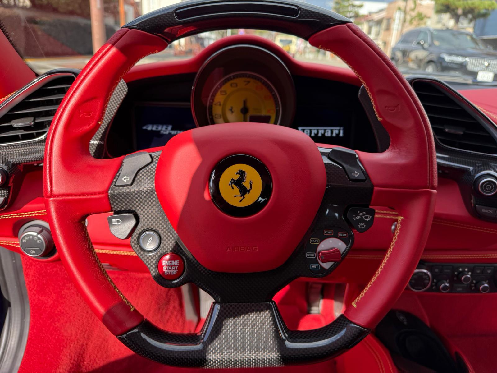 Ferrari 488 Spider (photo: 11)