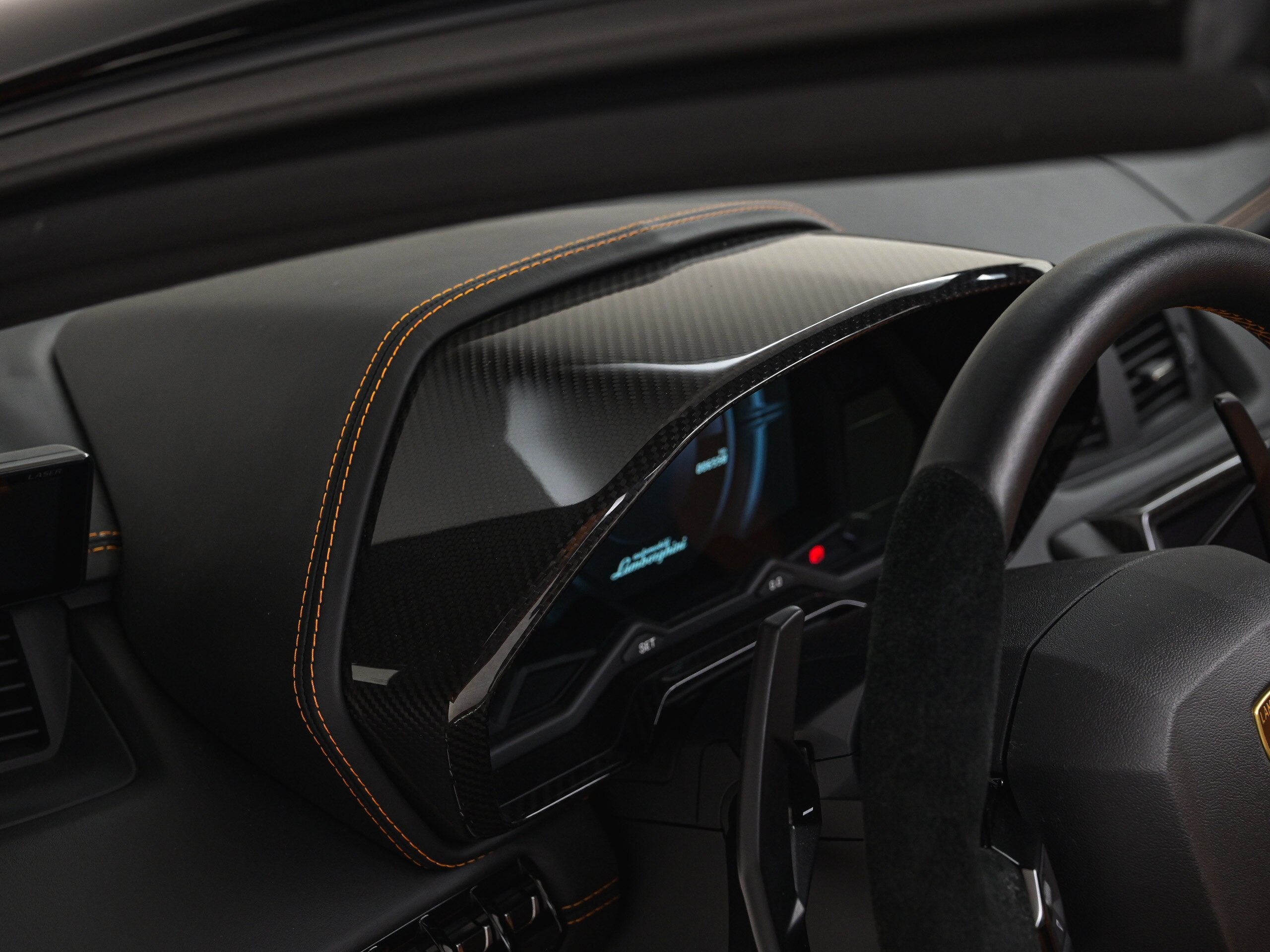 Lamborghini Aventador Roadster S (photo: 17)