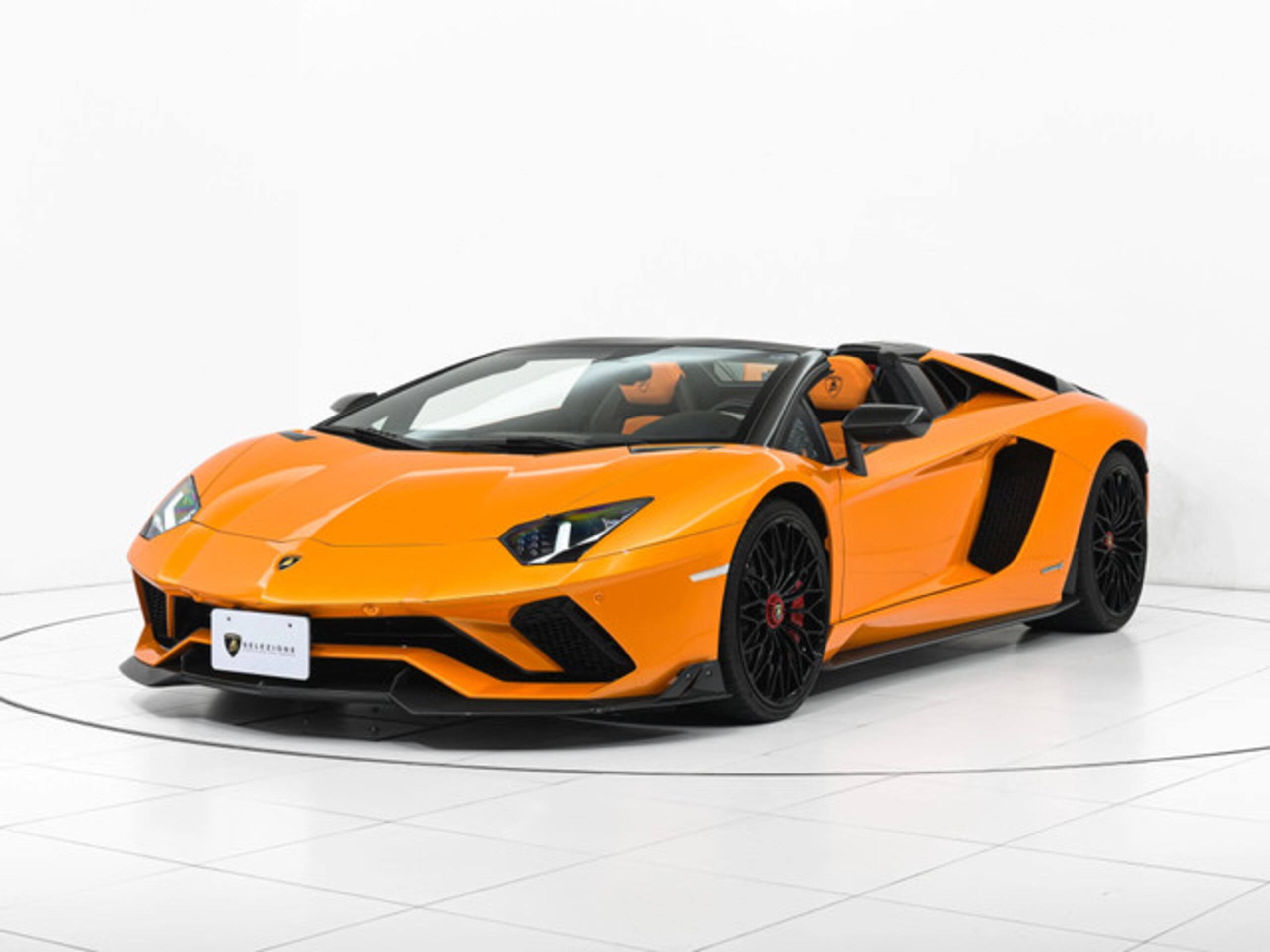 Lamborghini Aventador Roadster S (photo: 2)