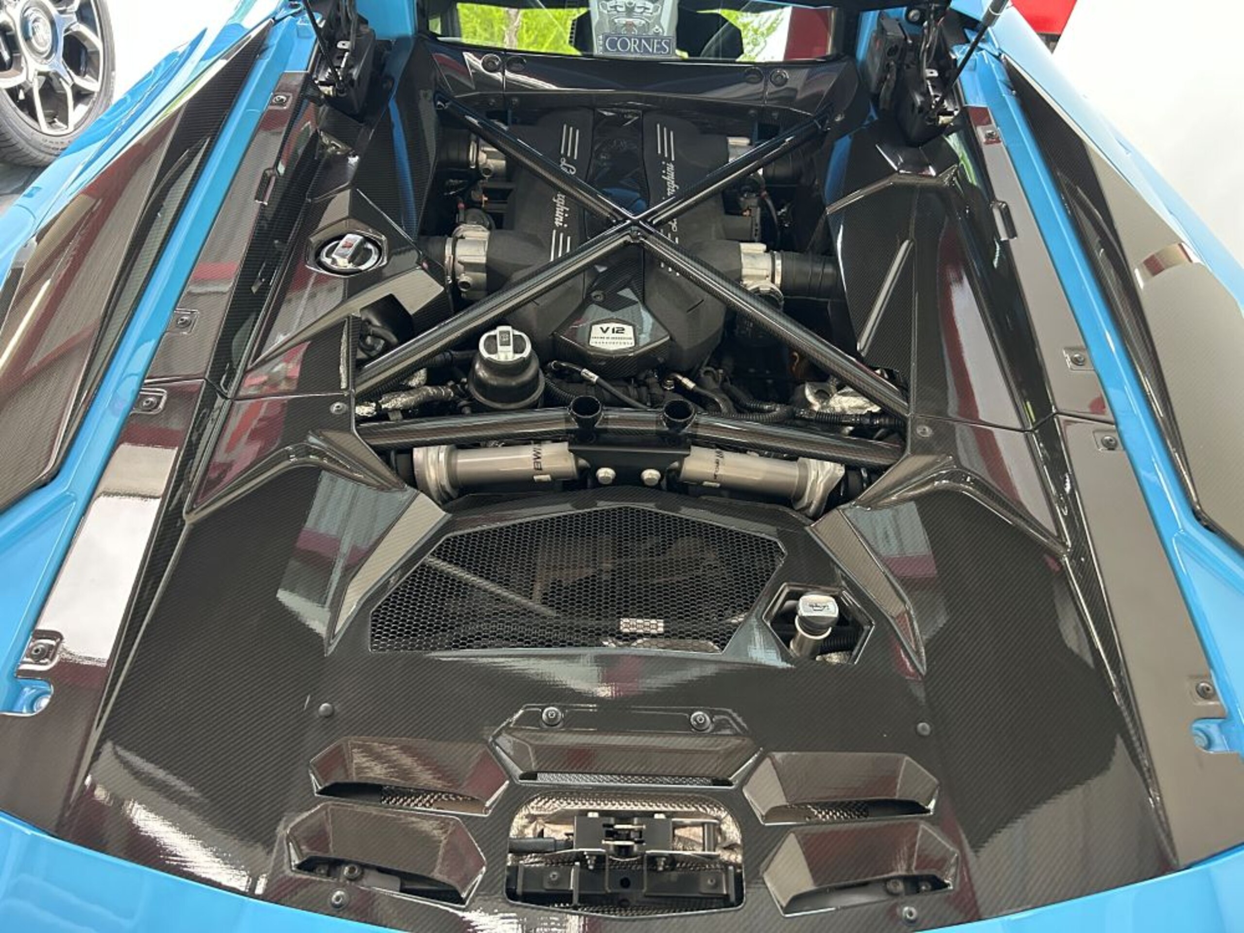 Lamborghini Aventador S (photo: 17)