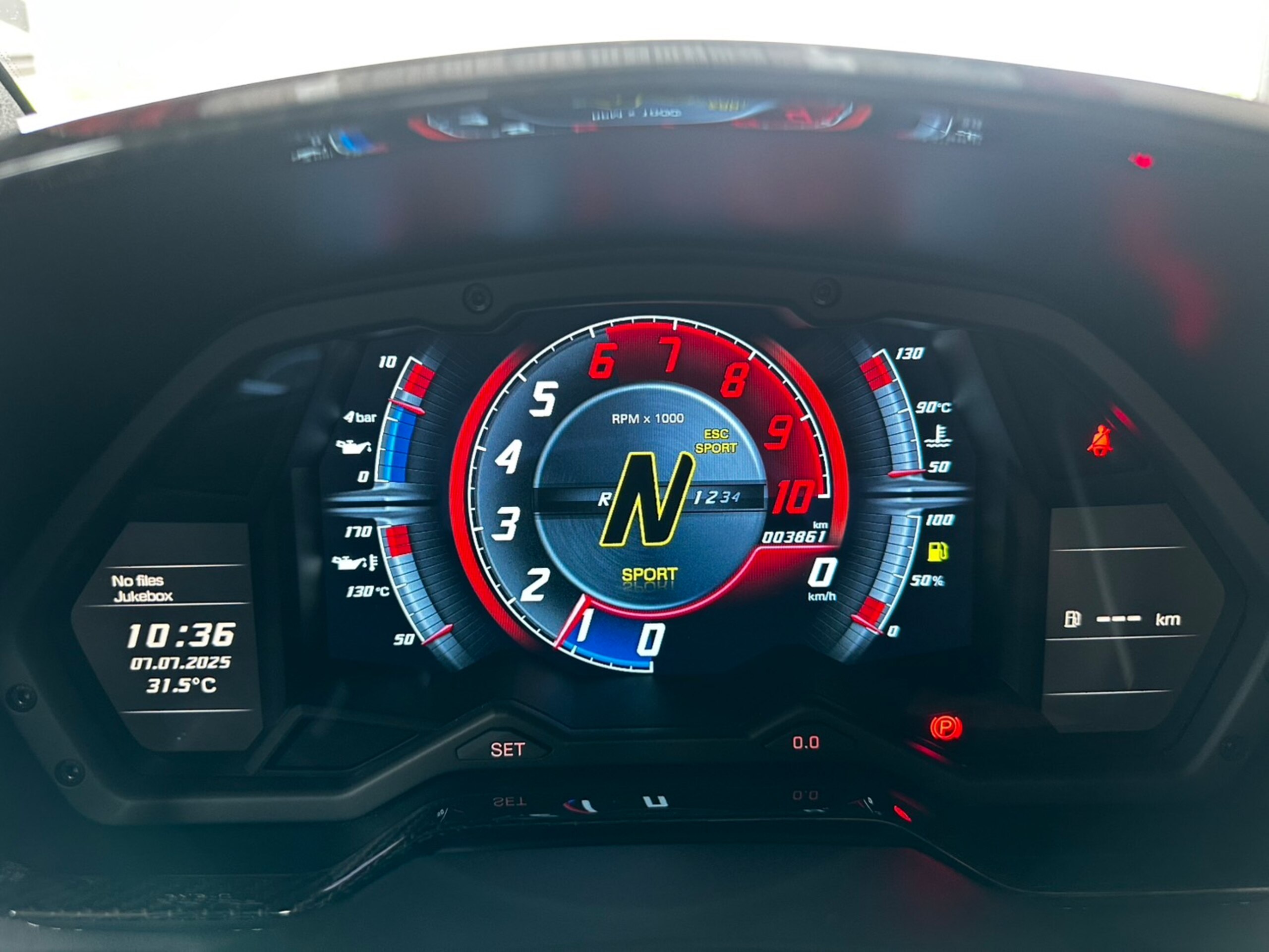 Lamborghini Aventador S (photo: 7)