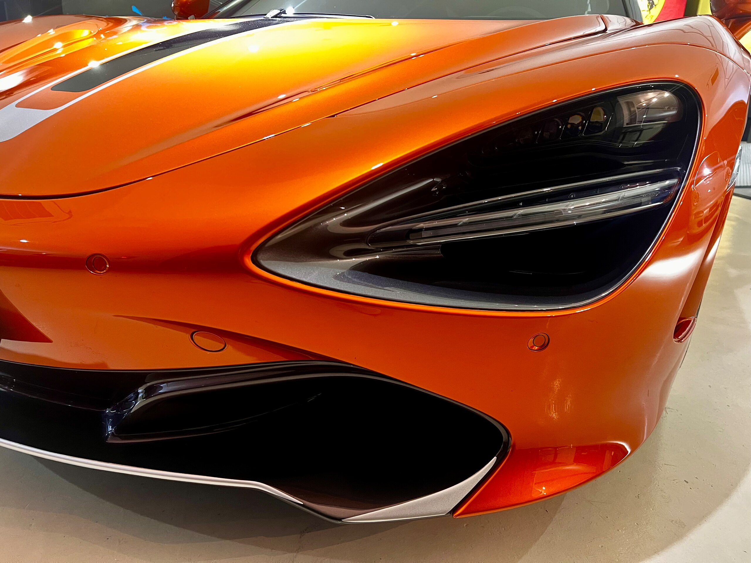 McLaren 720S (photo: 14)