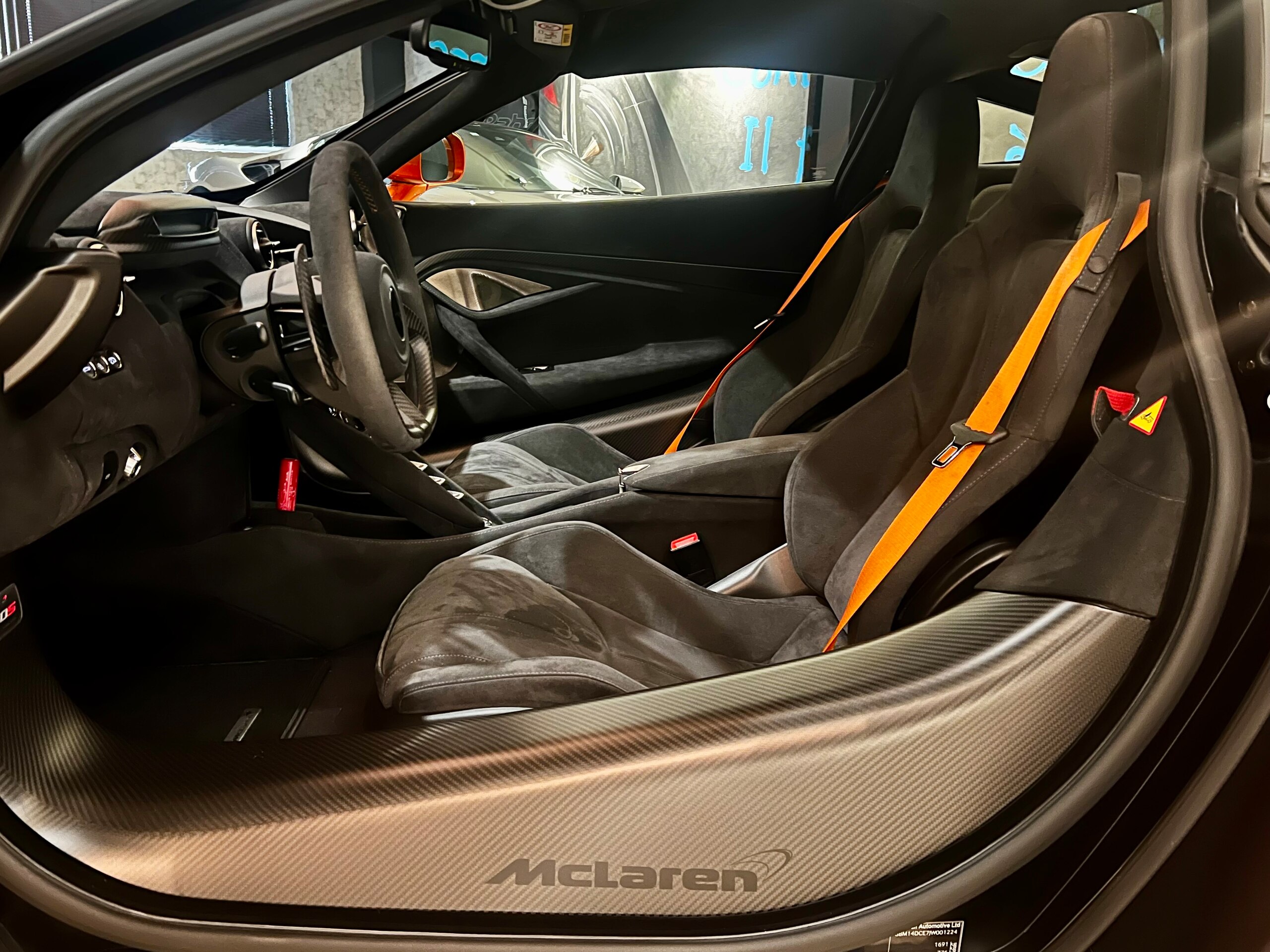 McLaren 720S (photo: 6)