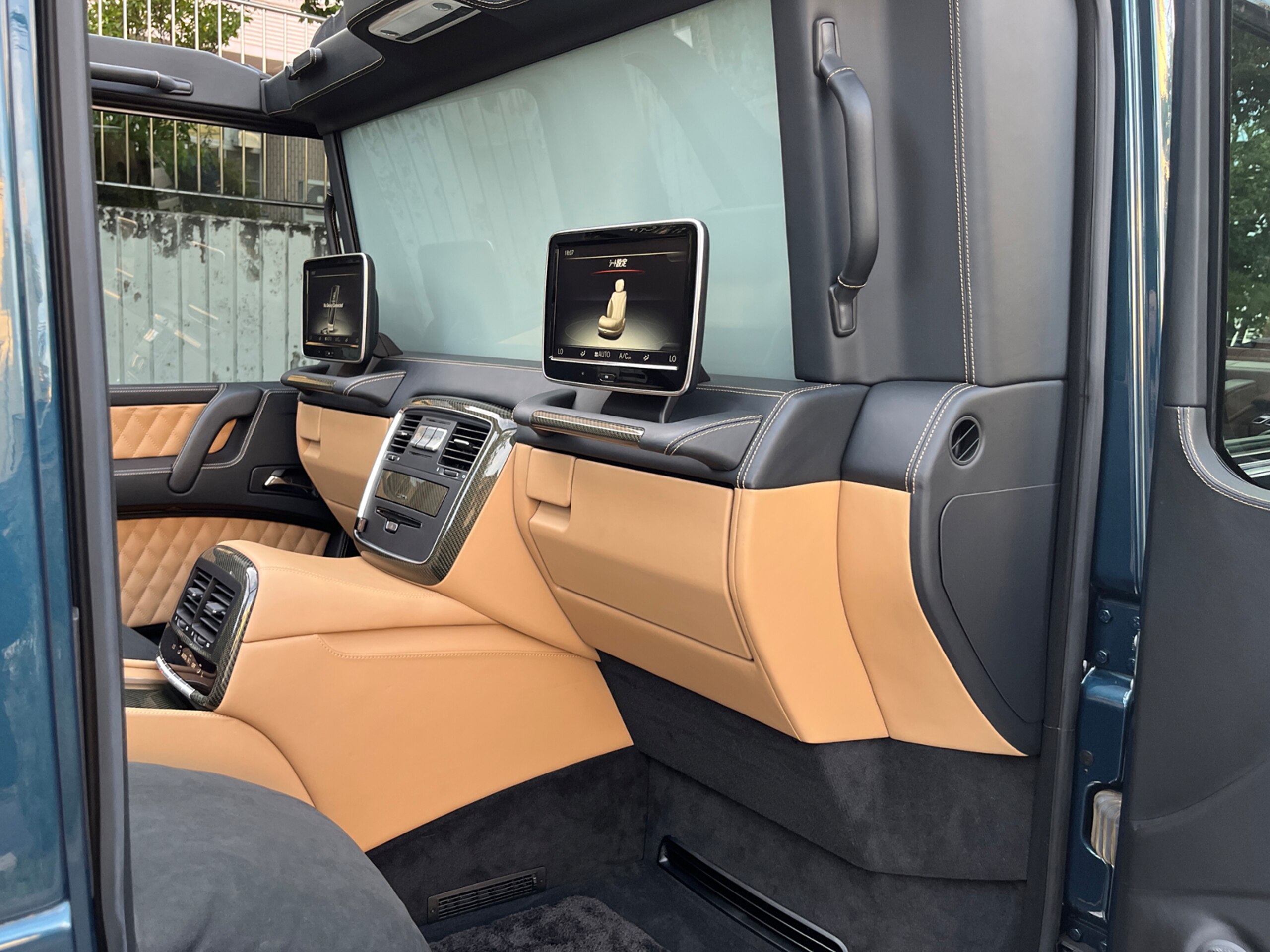 Mercedes Benz Maybach G650 Landaulet (photo: 17)
