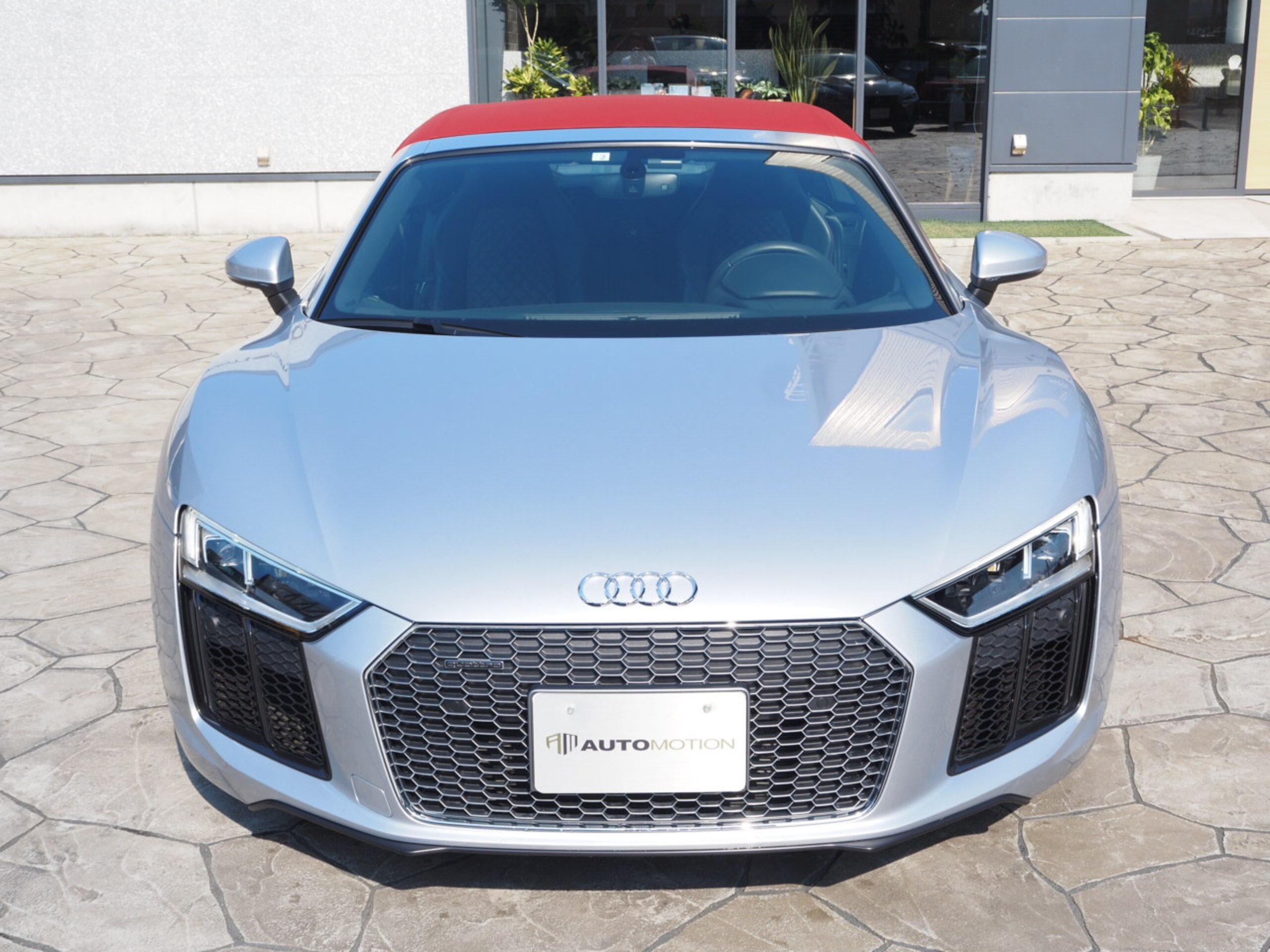 Audi R8 Spyder (photo: 1)