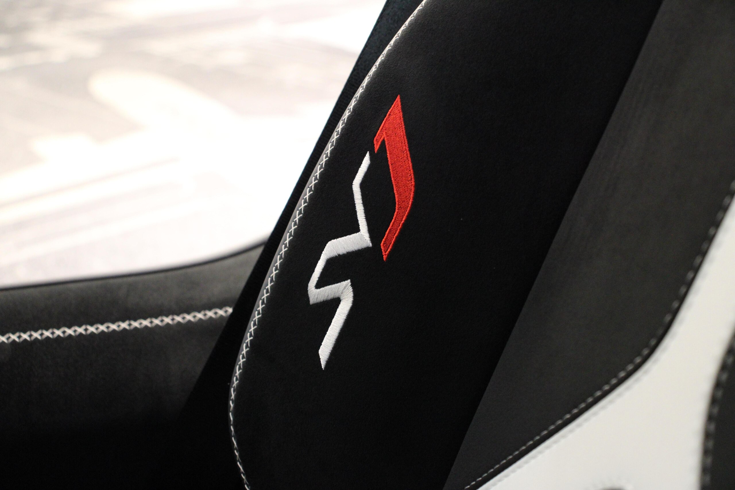 Lamborghini Aventador SVJ (photo: 10)