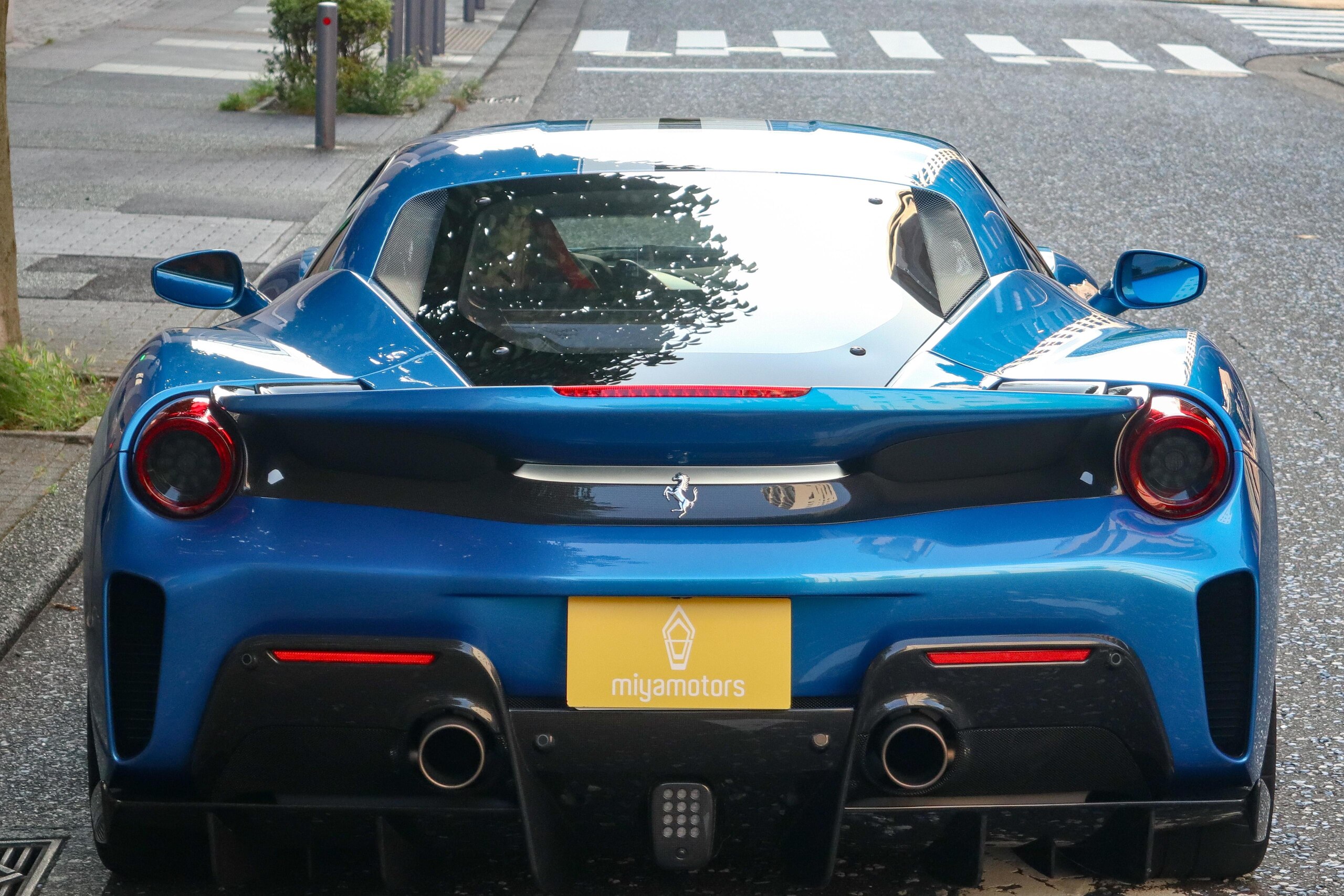 Ferrari 488 Pista (photo: 4)
