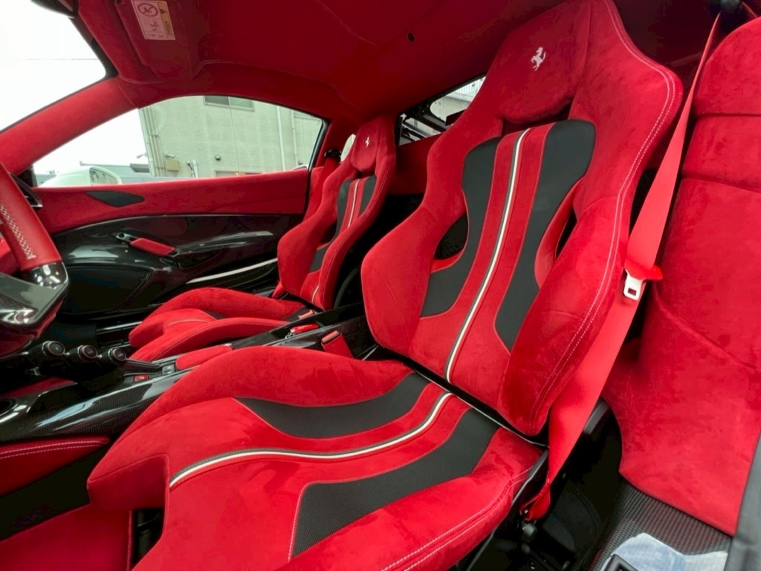 Ferrari 488 Pista (photo: 13)