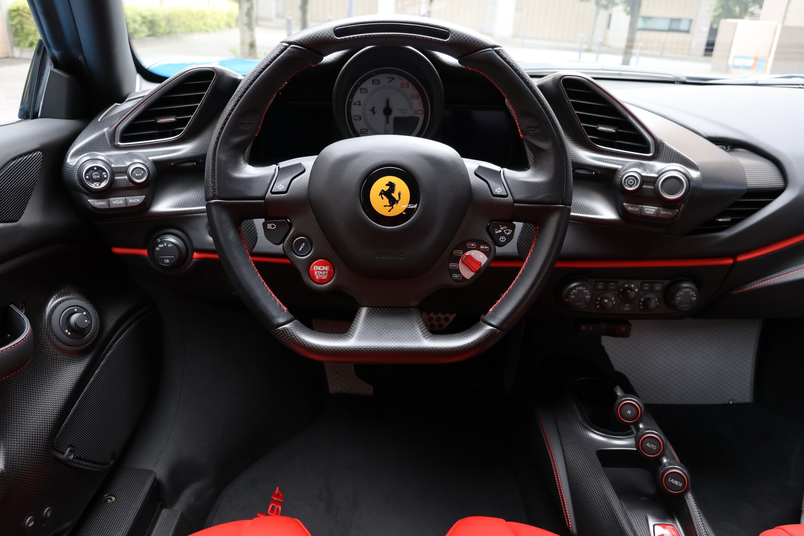 Ferrari 488 Pista (photo: 9)