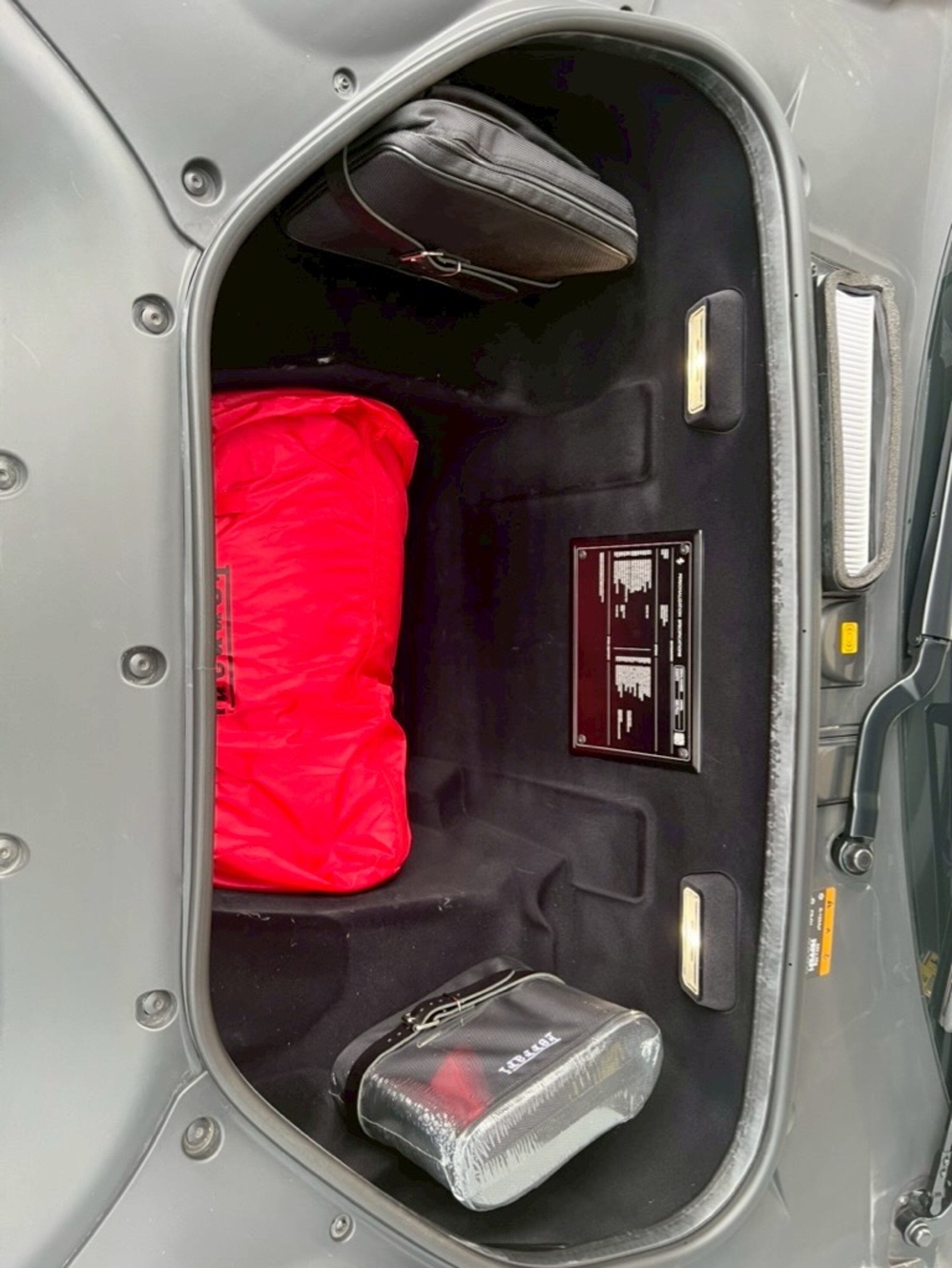 Ferrari 488 Pista (photo: 21)