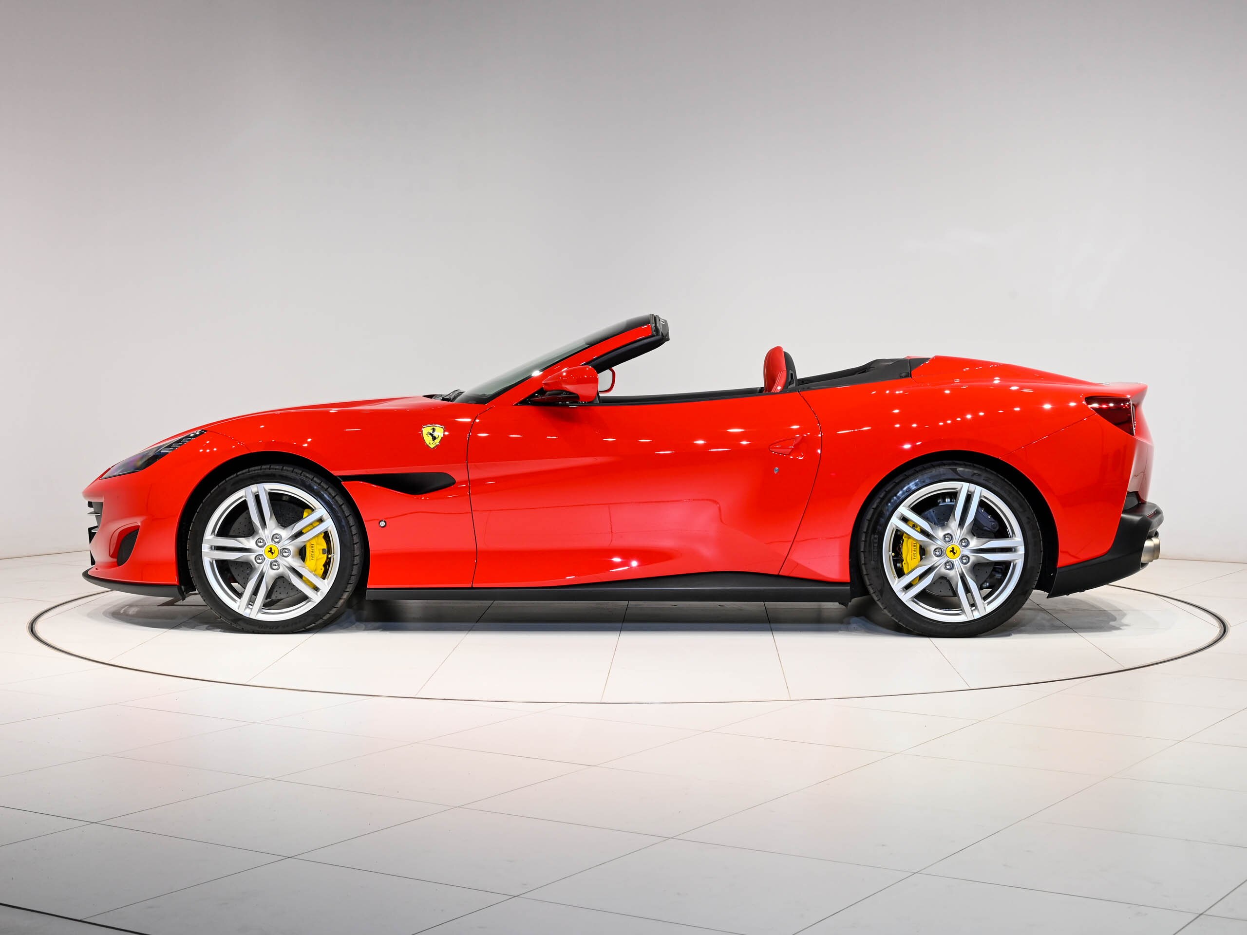 Ferrari Portofino (photo: 1)